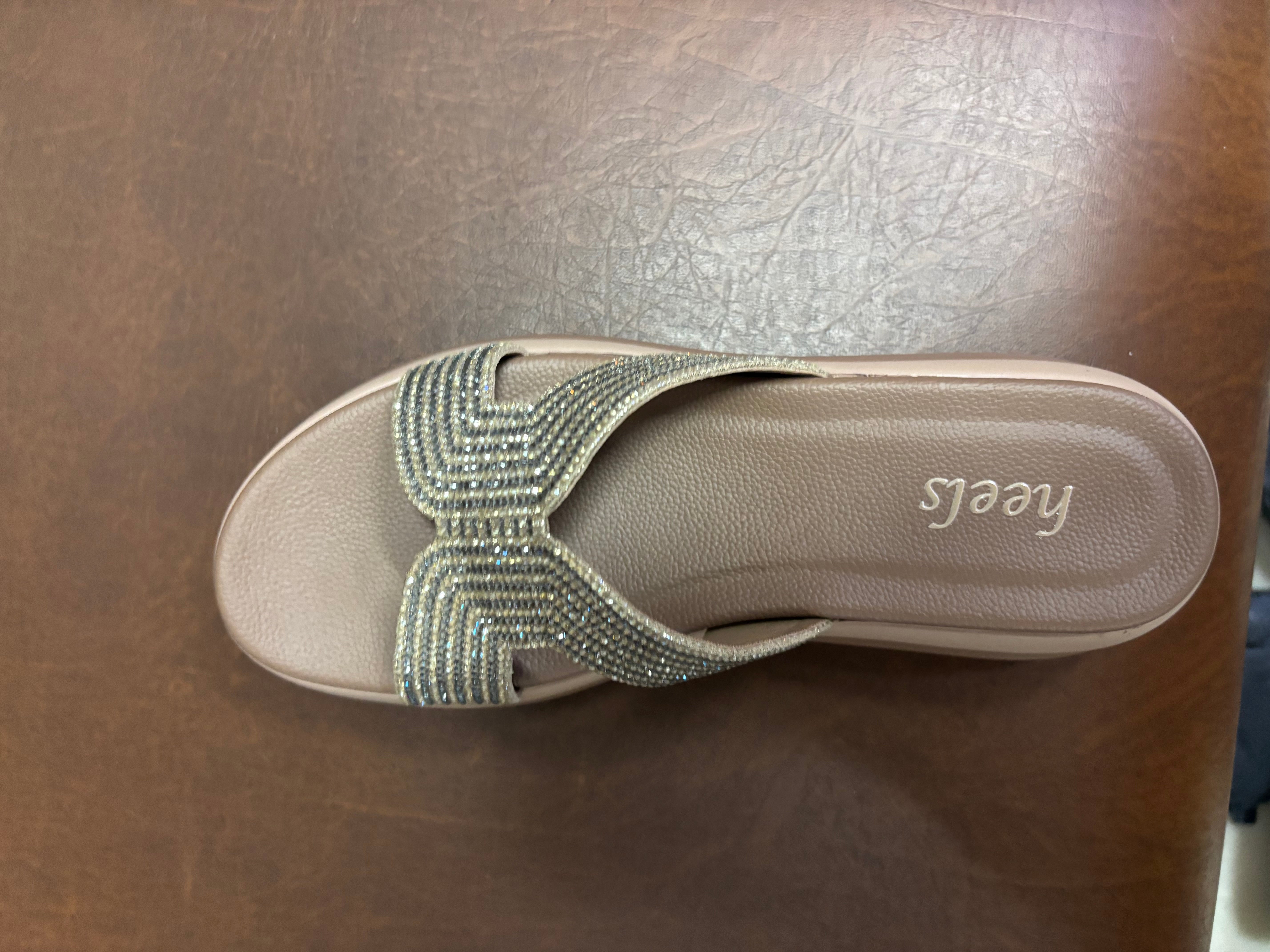 Dakota 2.0 Cushioned Chunky Bling Slippers