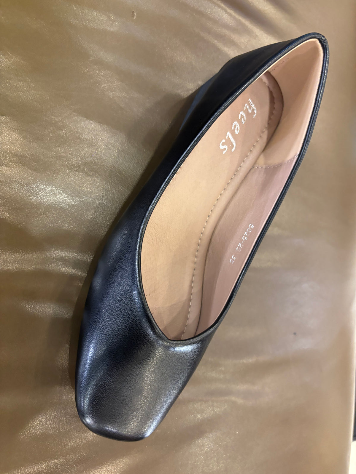 Chloe 2.0 Plain Mid Heel Ballerinas in Black - The Heels India