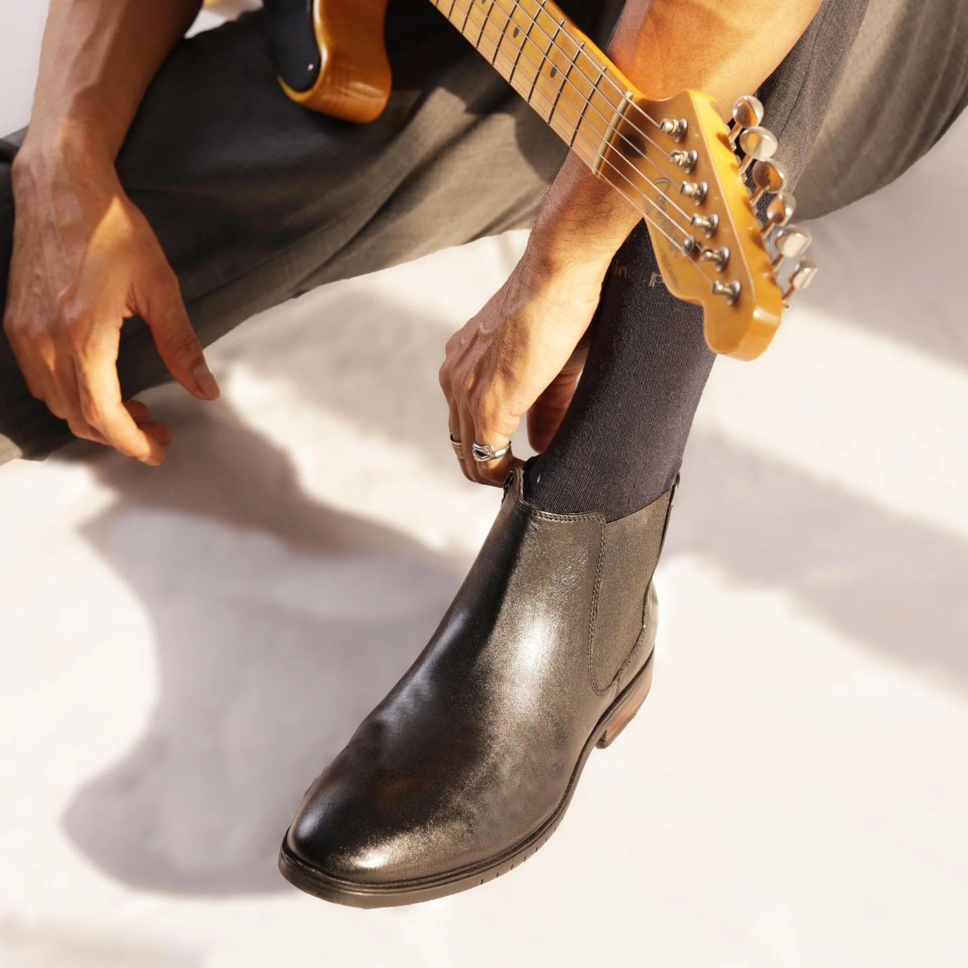 Vincent Classic Leather Chelsea Boots