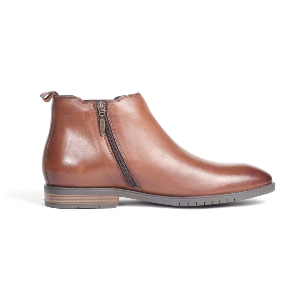 Vincent Classic Leather Chelsea Boots