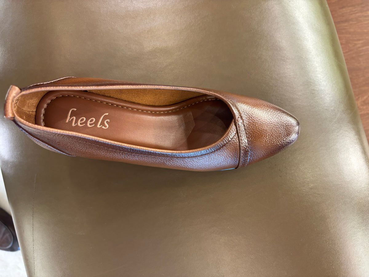 Olivia Leather Classic Block Heel Pumps