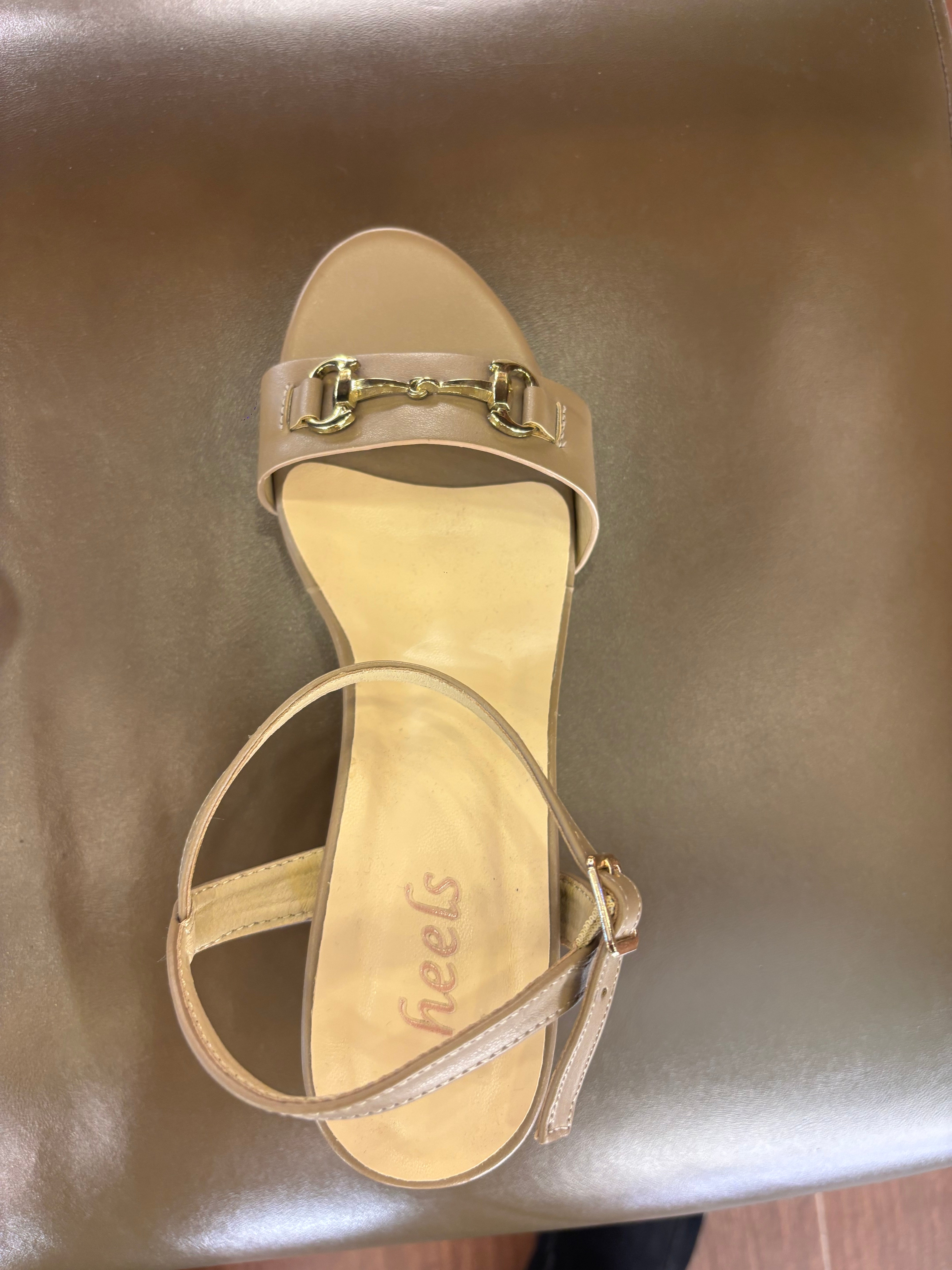 Florencia Block Heel Strap Sandals