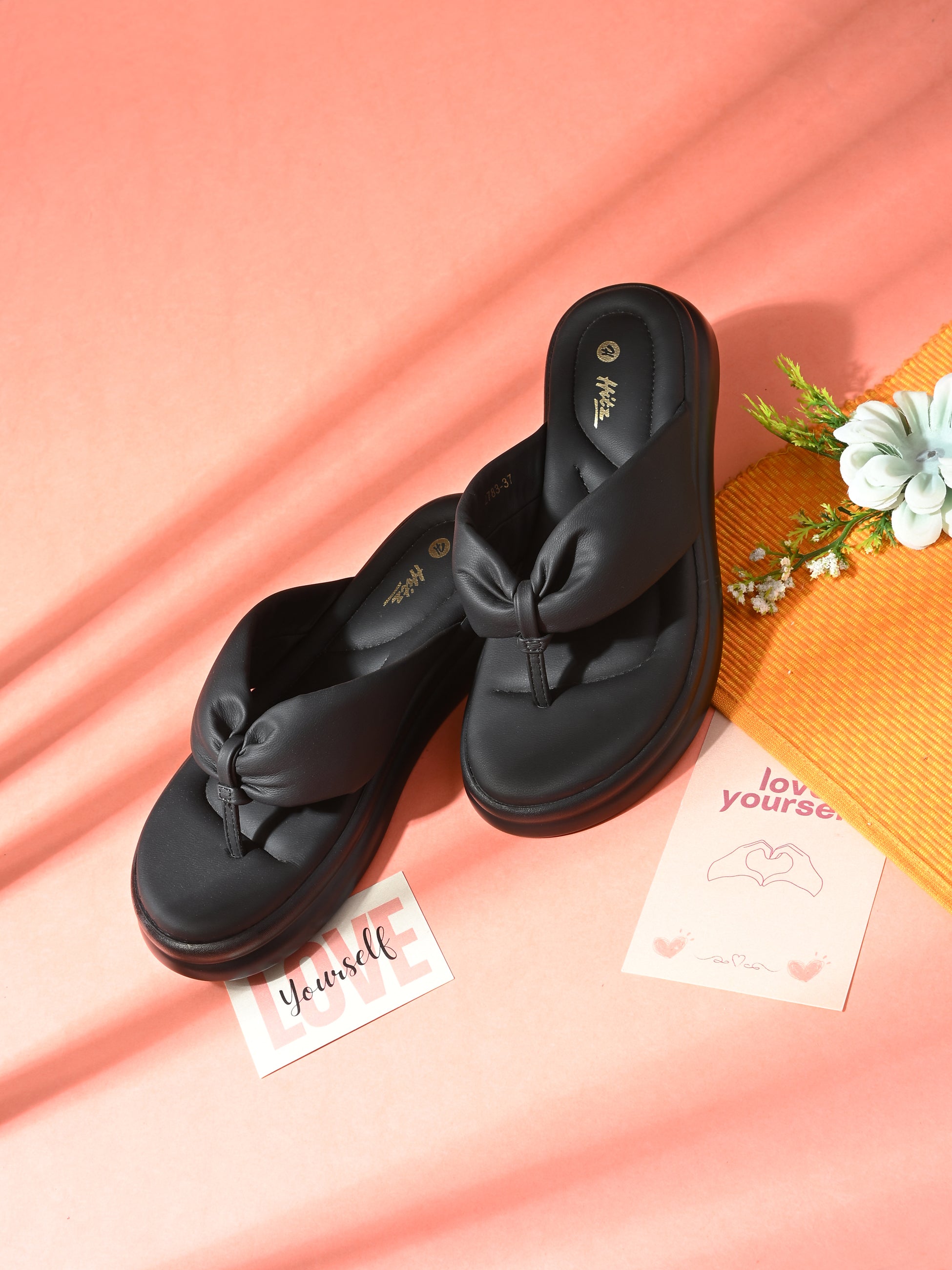 Liora V Cushioned Slippers