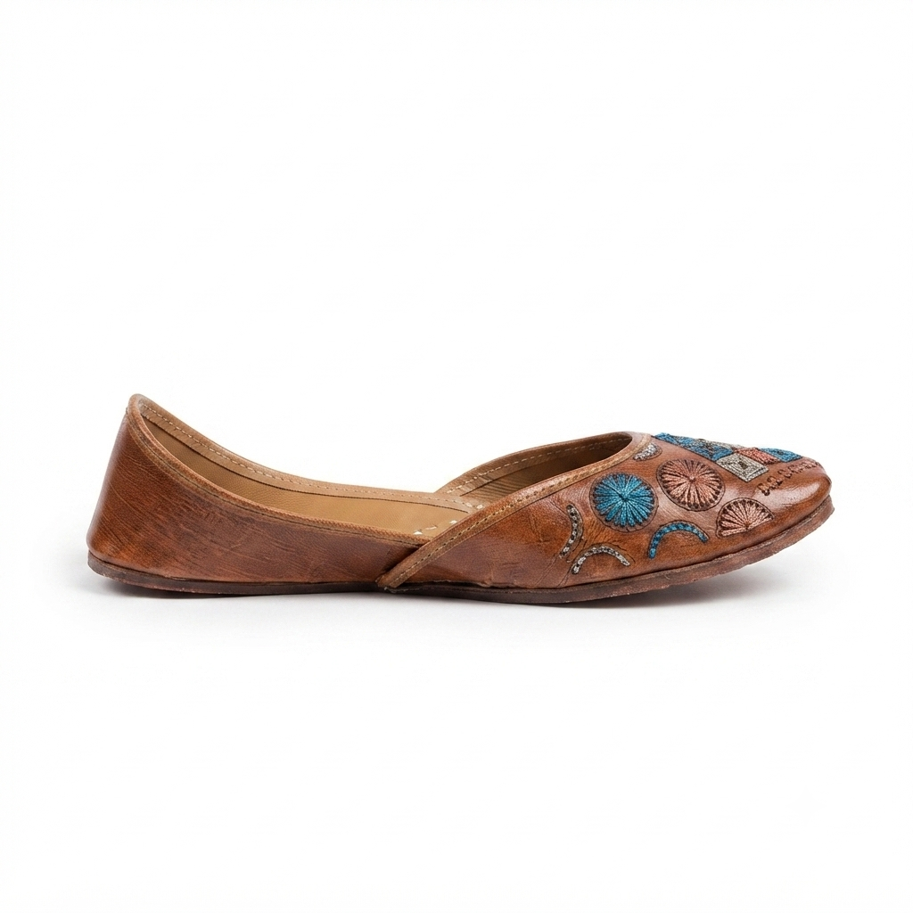 Vanya Handcrafted Leather Juttis Brown - The Heels India