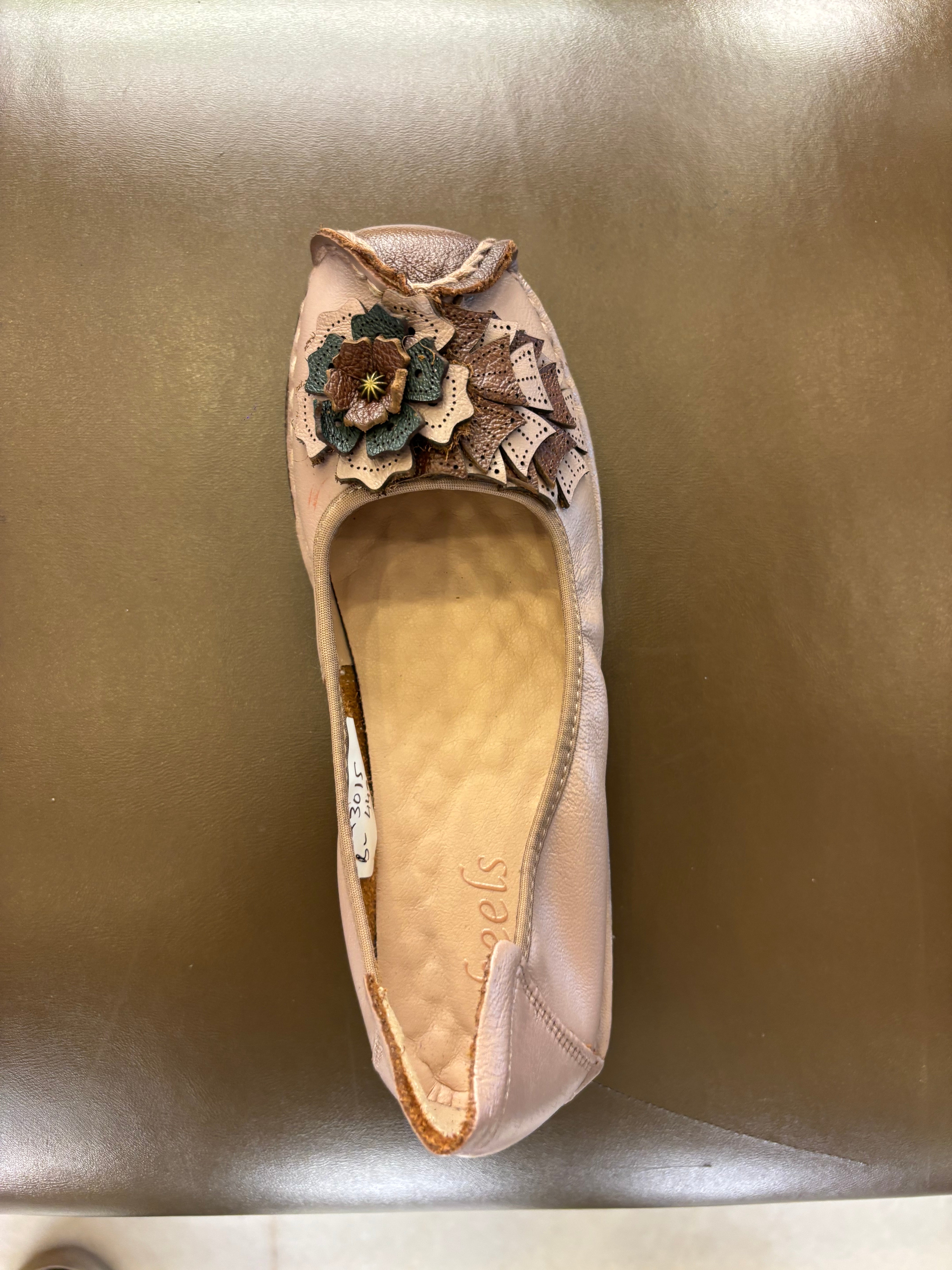 Flora 5.0 Premium Leather Cushioned Ballerinas