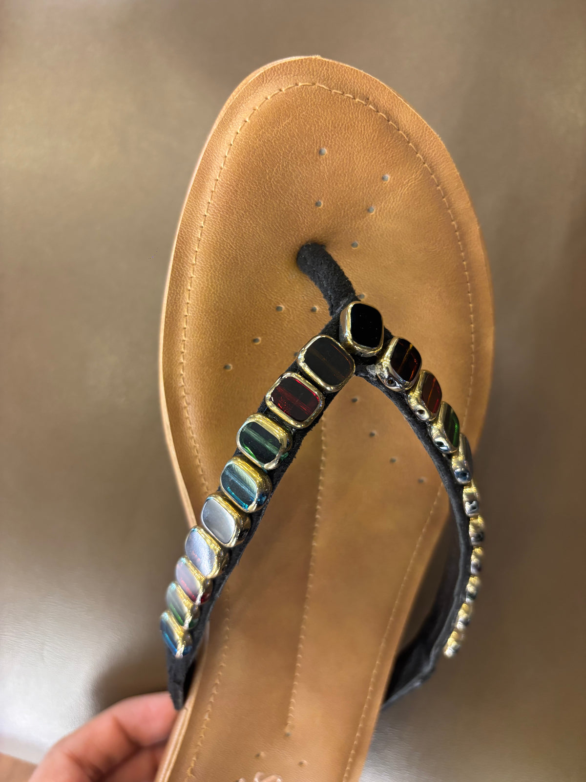 Julia Cushioned Beads V Strap Wedge Slippers