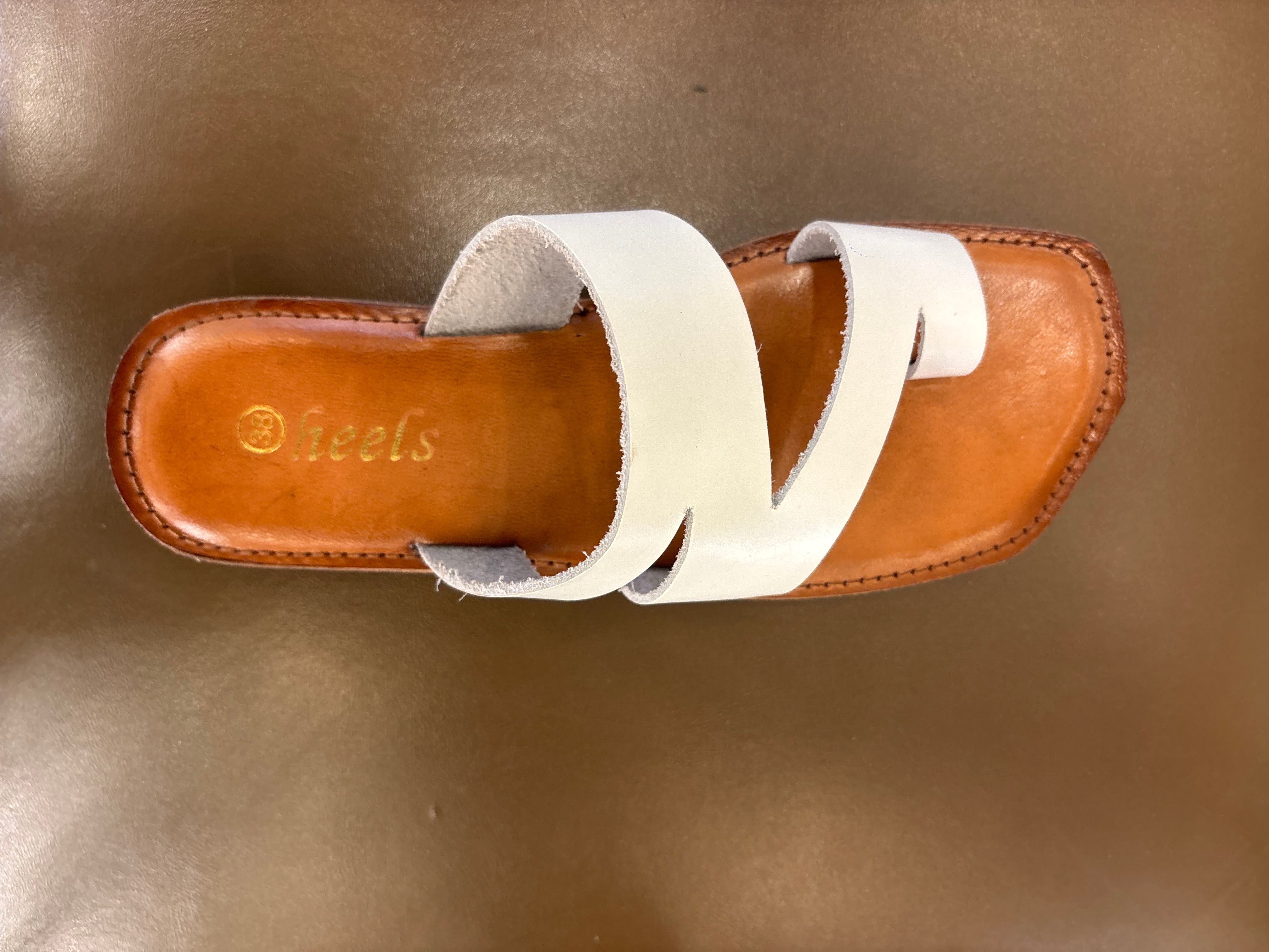 Trisha Hexagon Leather Thumb Criss Cross Slippers
