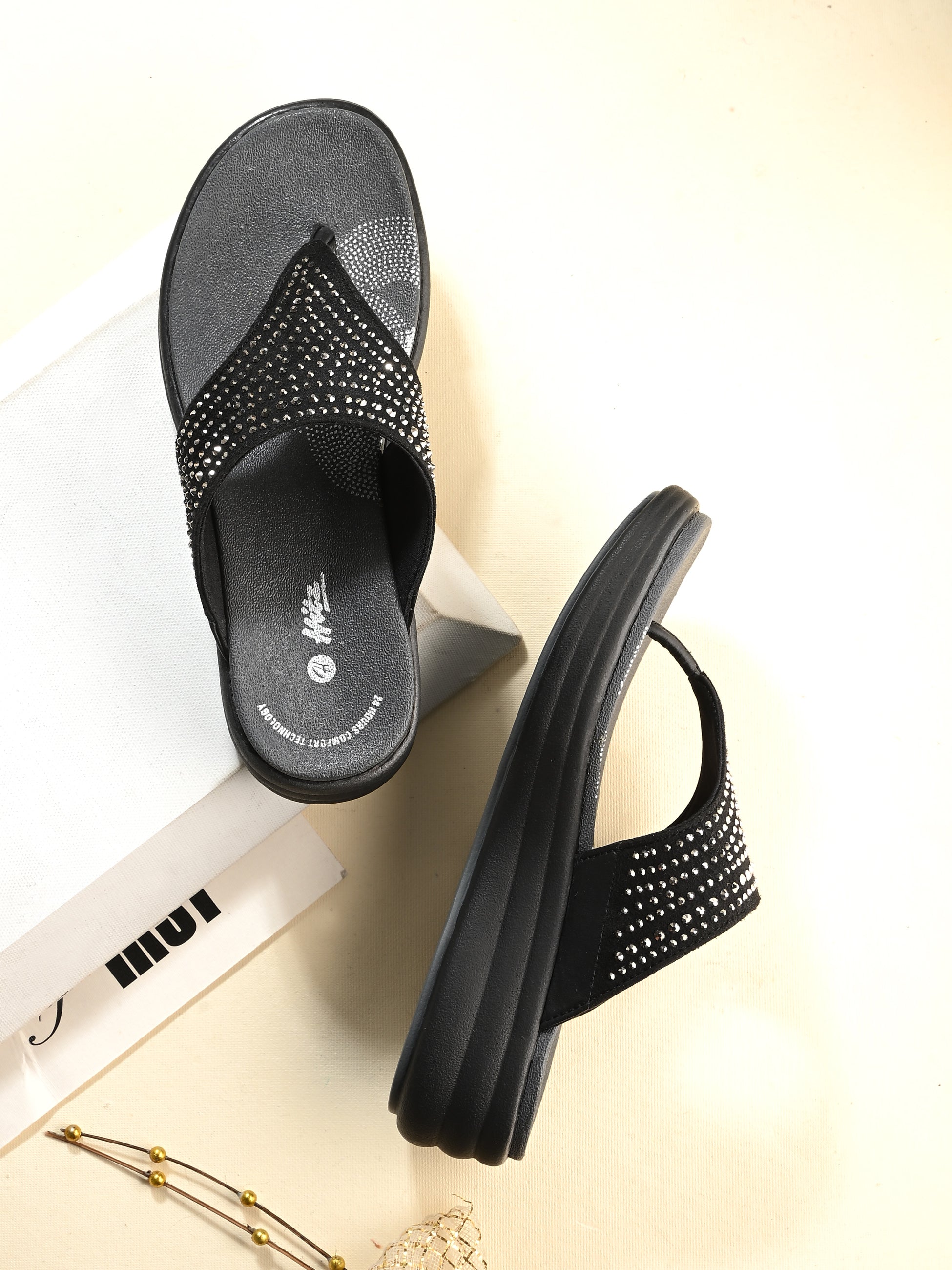 Aveline Cushioned Slippers