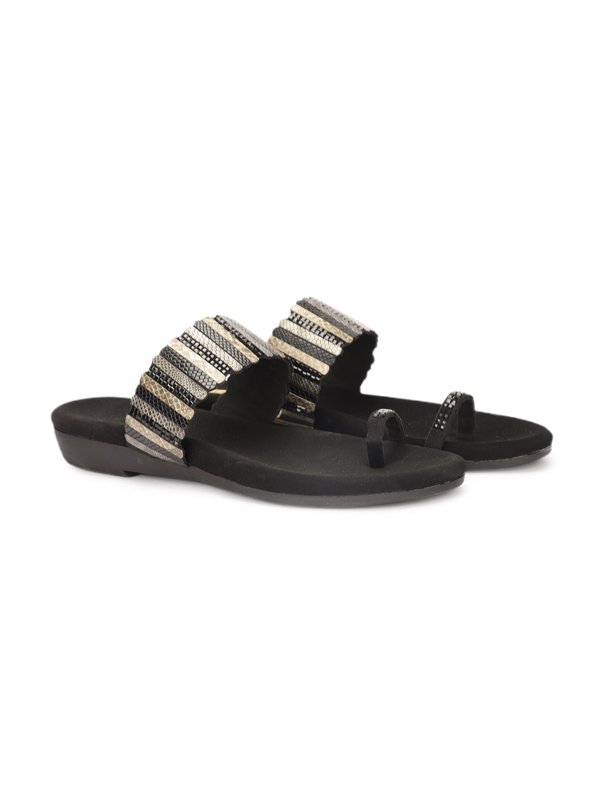 Clara Embellished Ethnic Thumb Slippers