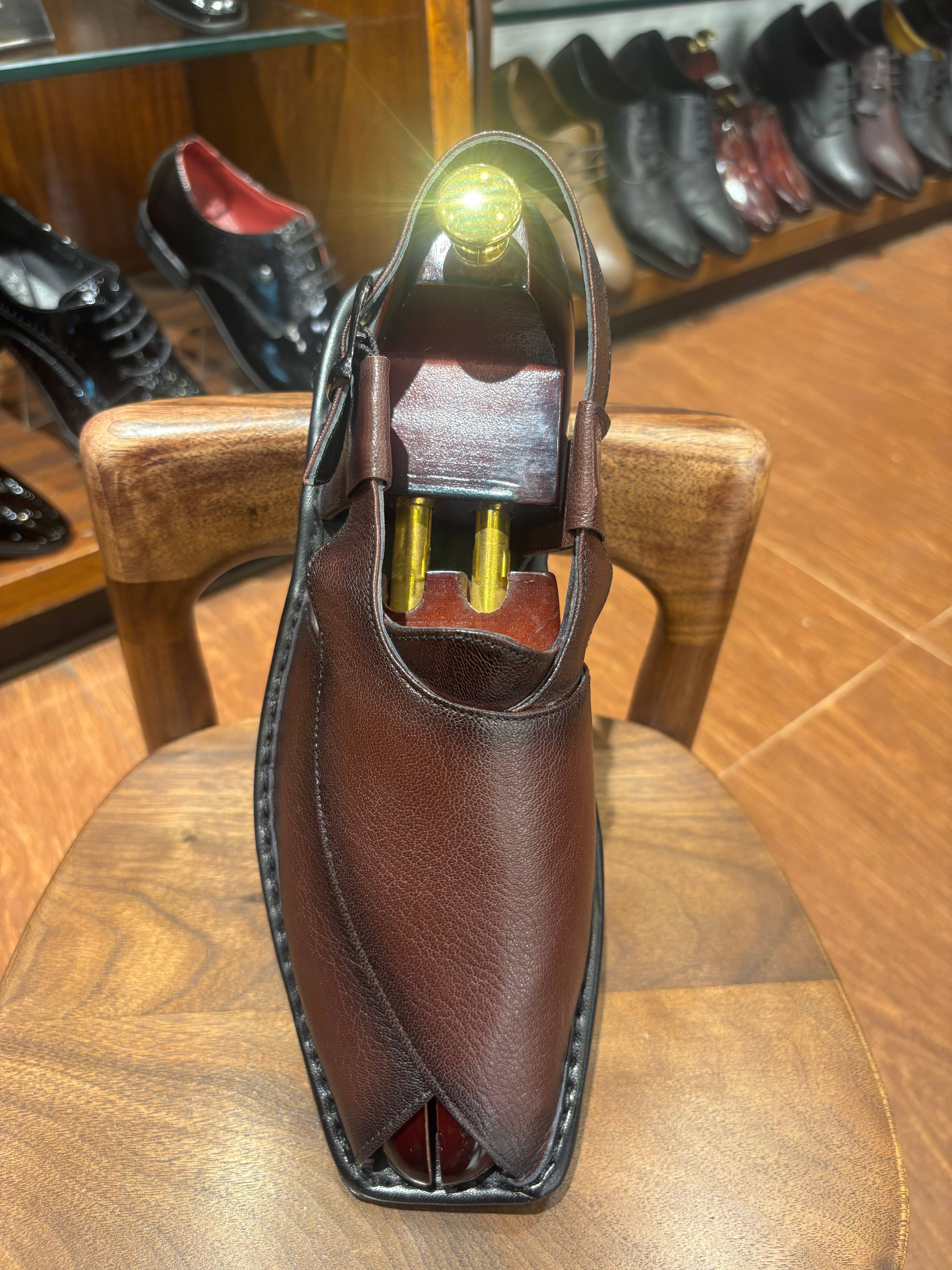 Cesar Leather Ethnic T Cut Peshawari Sandals