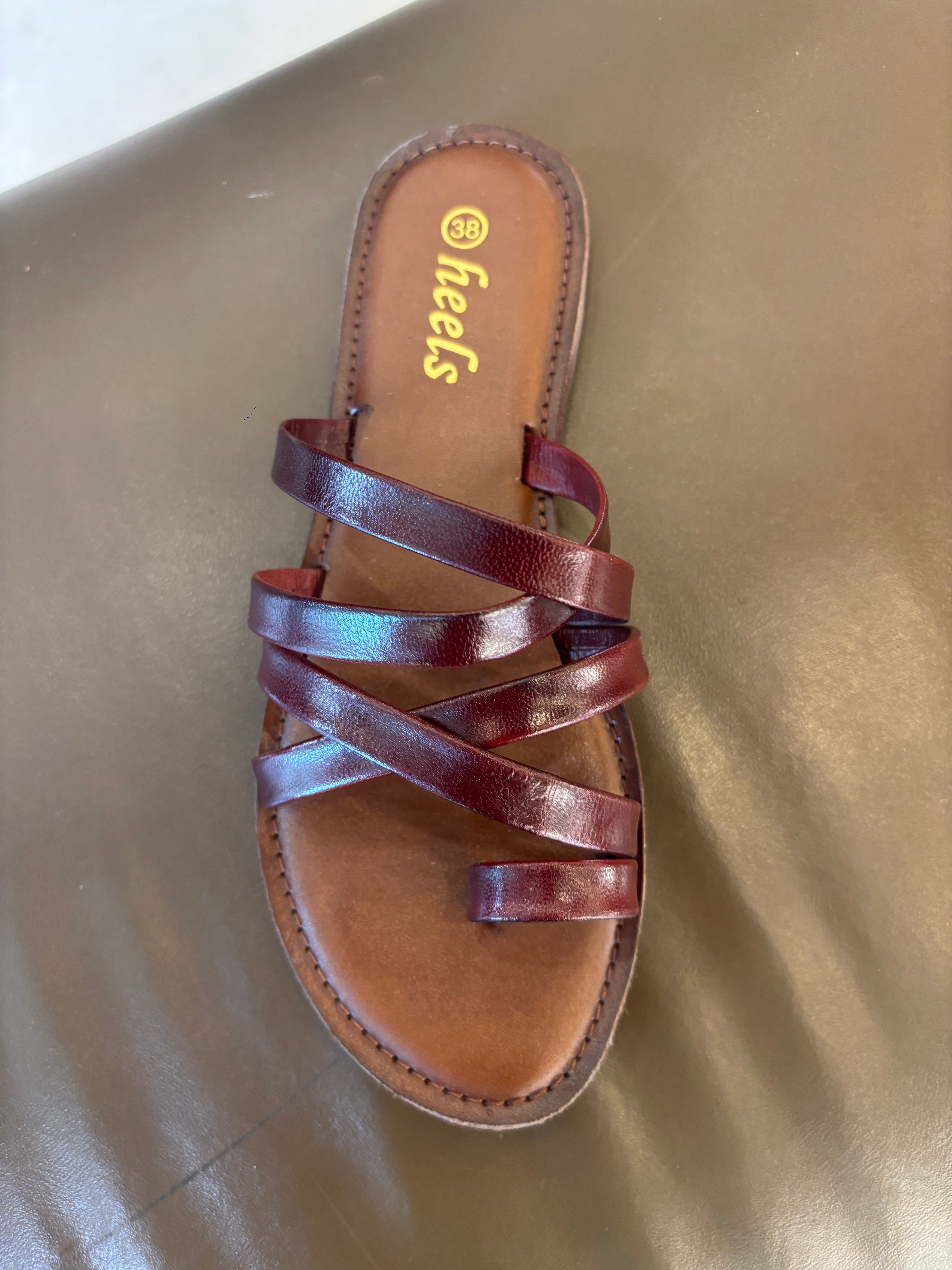 Delilah Leather Thumb Strap Flat Sliders