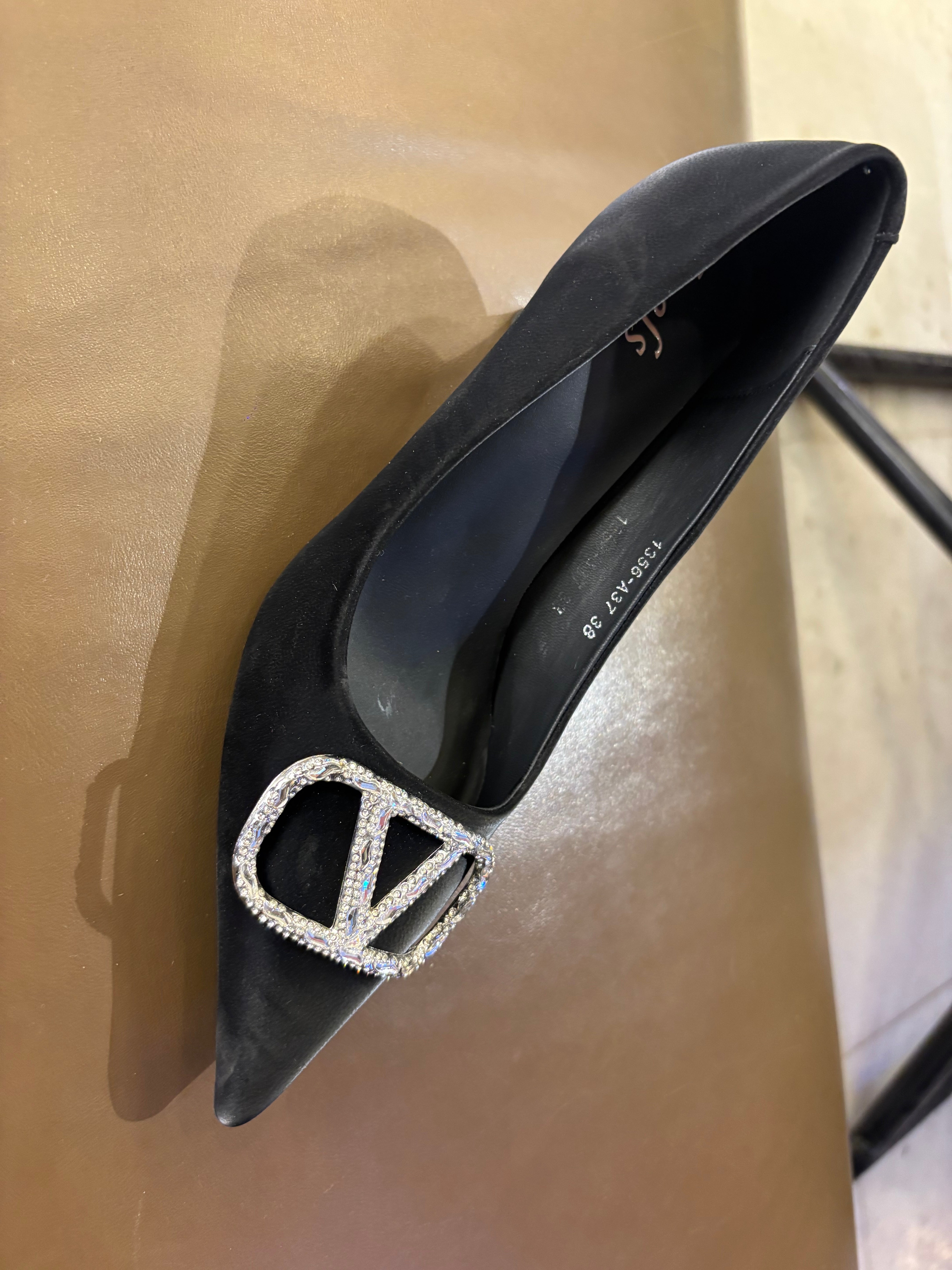 Hellen Premium Pointed Kitten Heel Stilettos