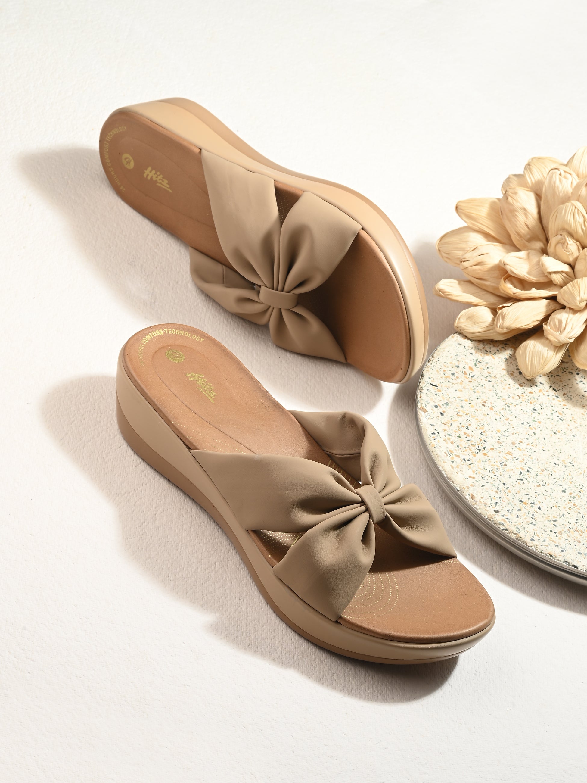 Eva Knot Cushioned Slippers