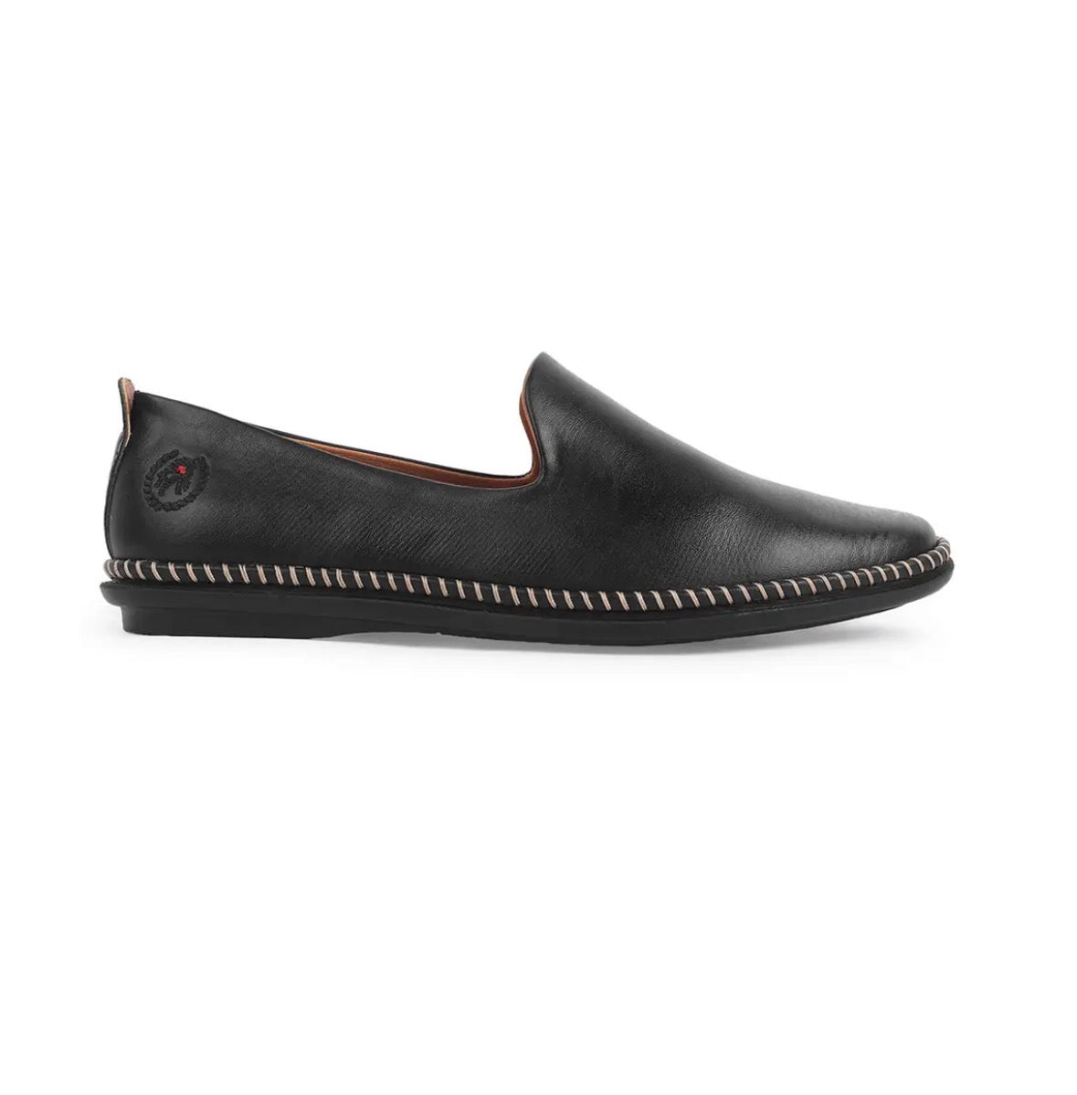 Reuben Cushioned Ethnic Mojris - The Heels India