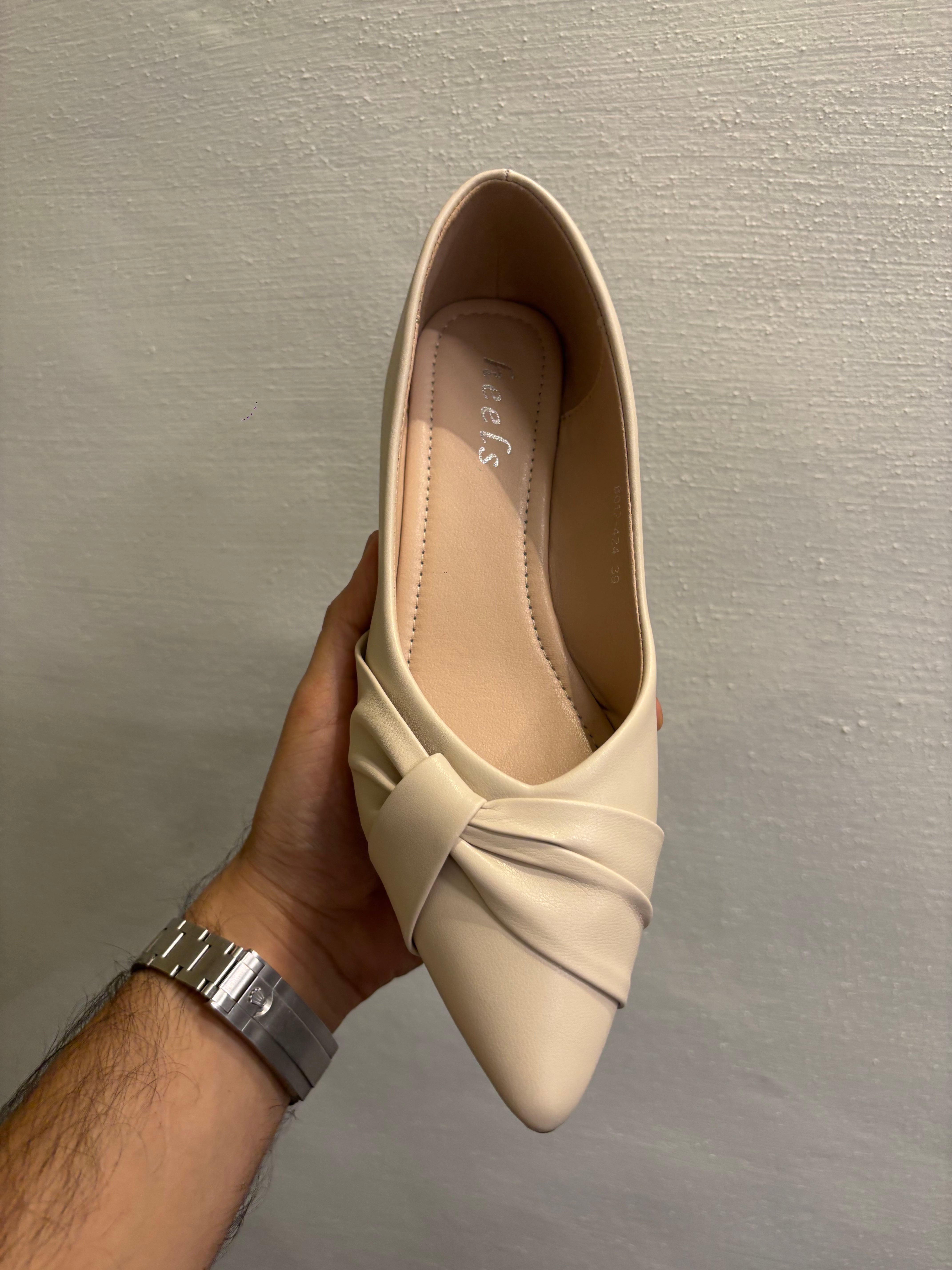 Amelie Swirl Pointed Mid Heel Ballerinas