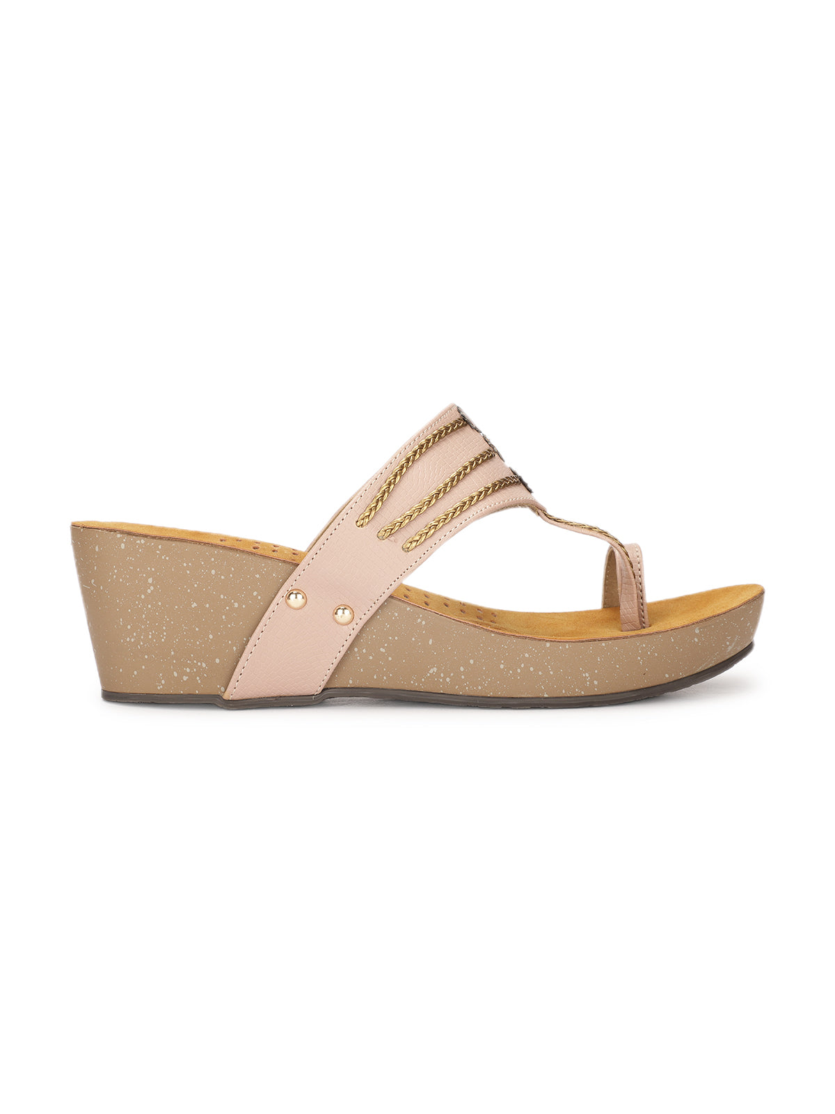 Zehra Wedge Heel Kohlapuris