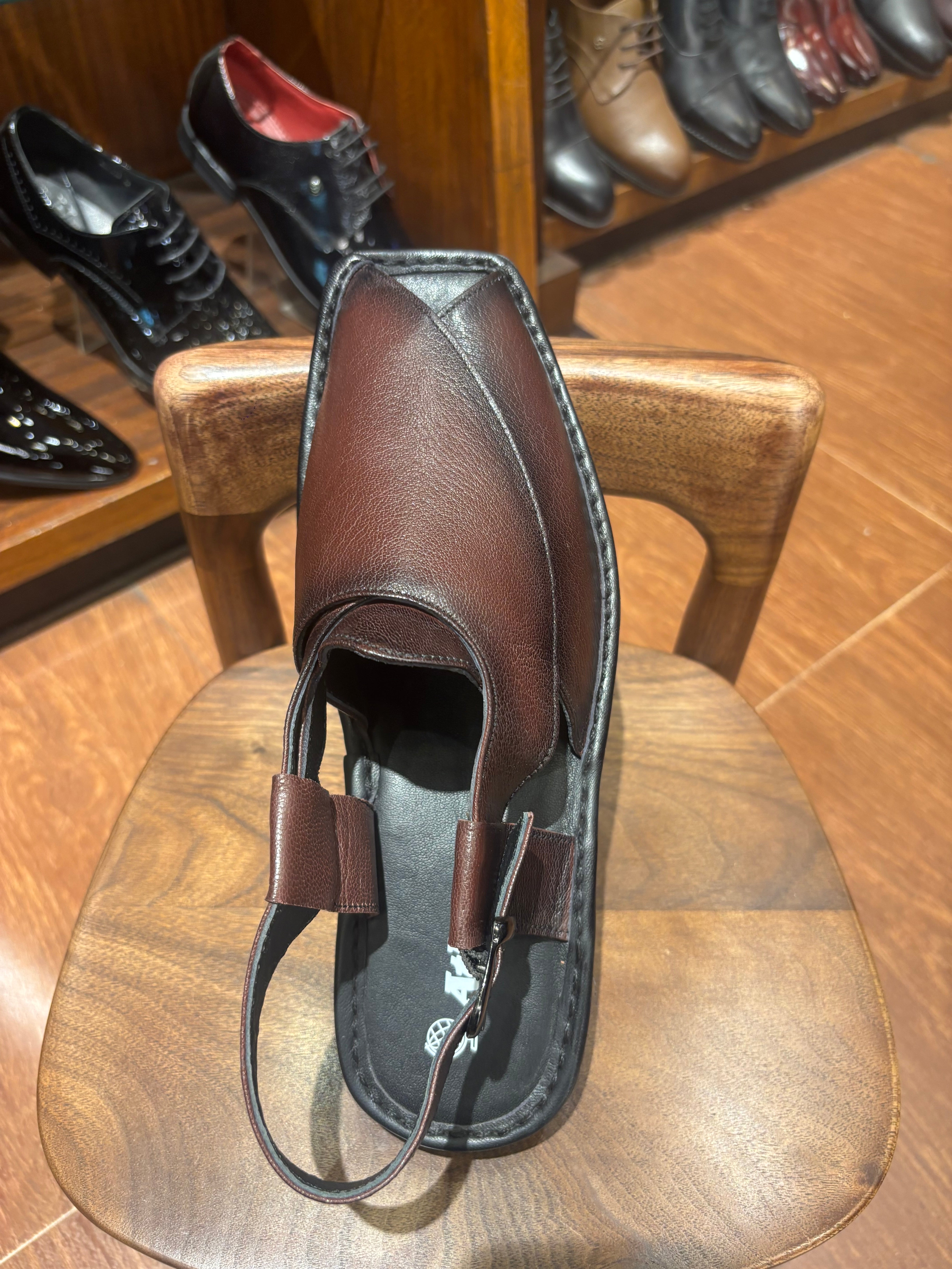 Cesar Leather Ethnic T Cut Peshawari Sandals