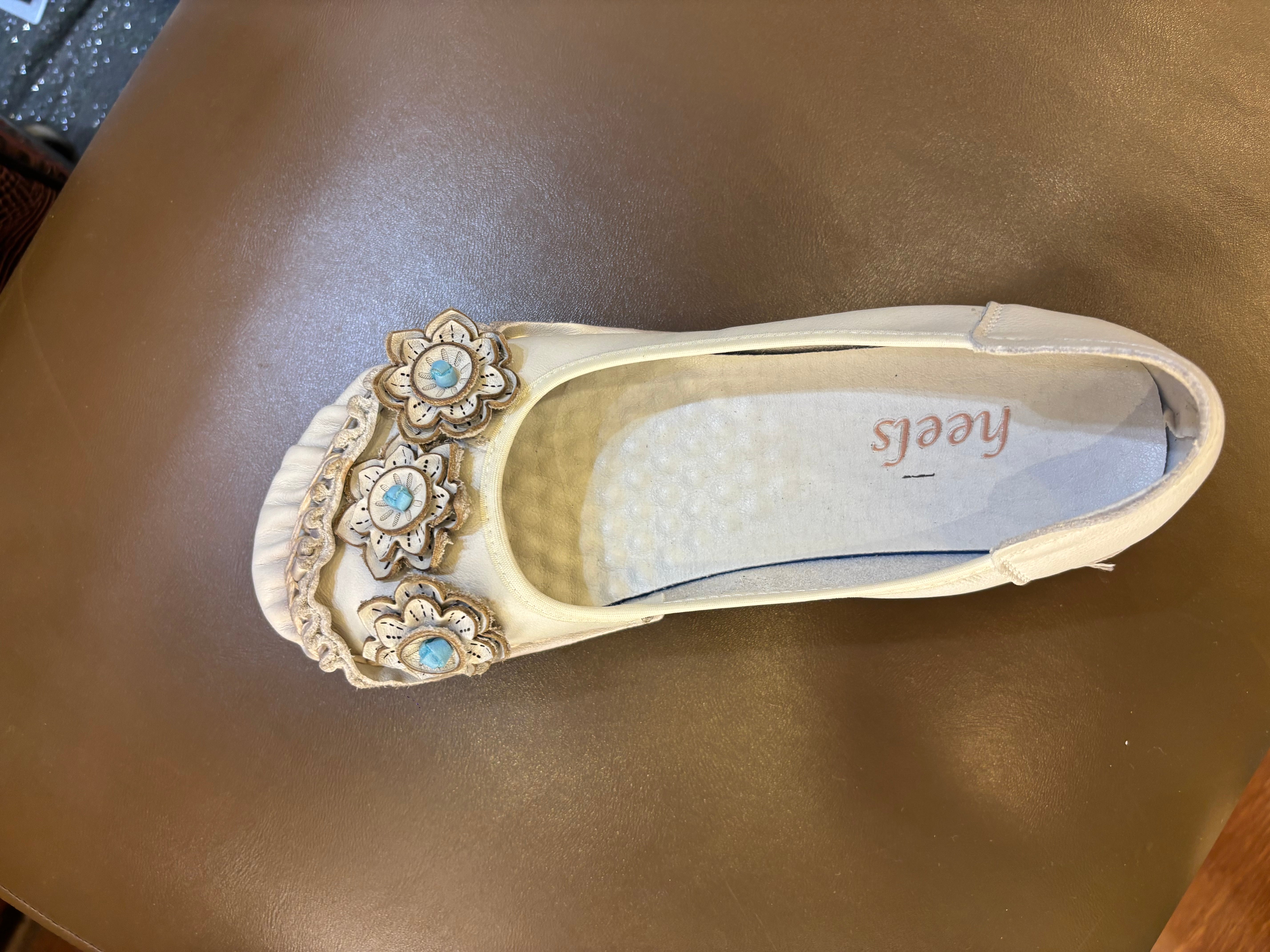 Renessa Premium Leather Comfort Flower Ballerinas