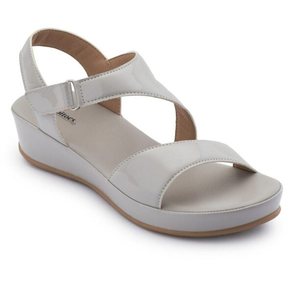 Beckett Cushioned Strap Sandals