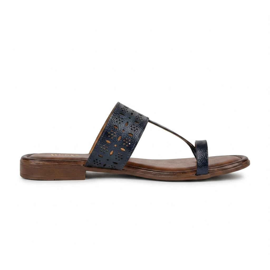 Doris Leather Thumb Kohlapuri Slippers