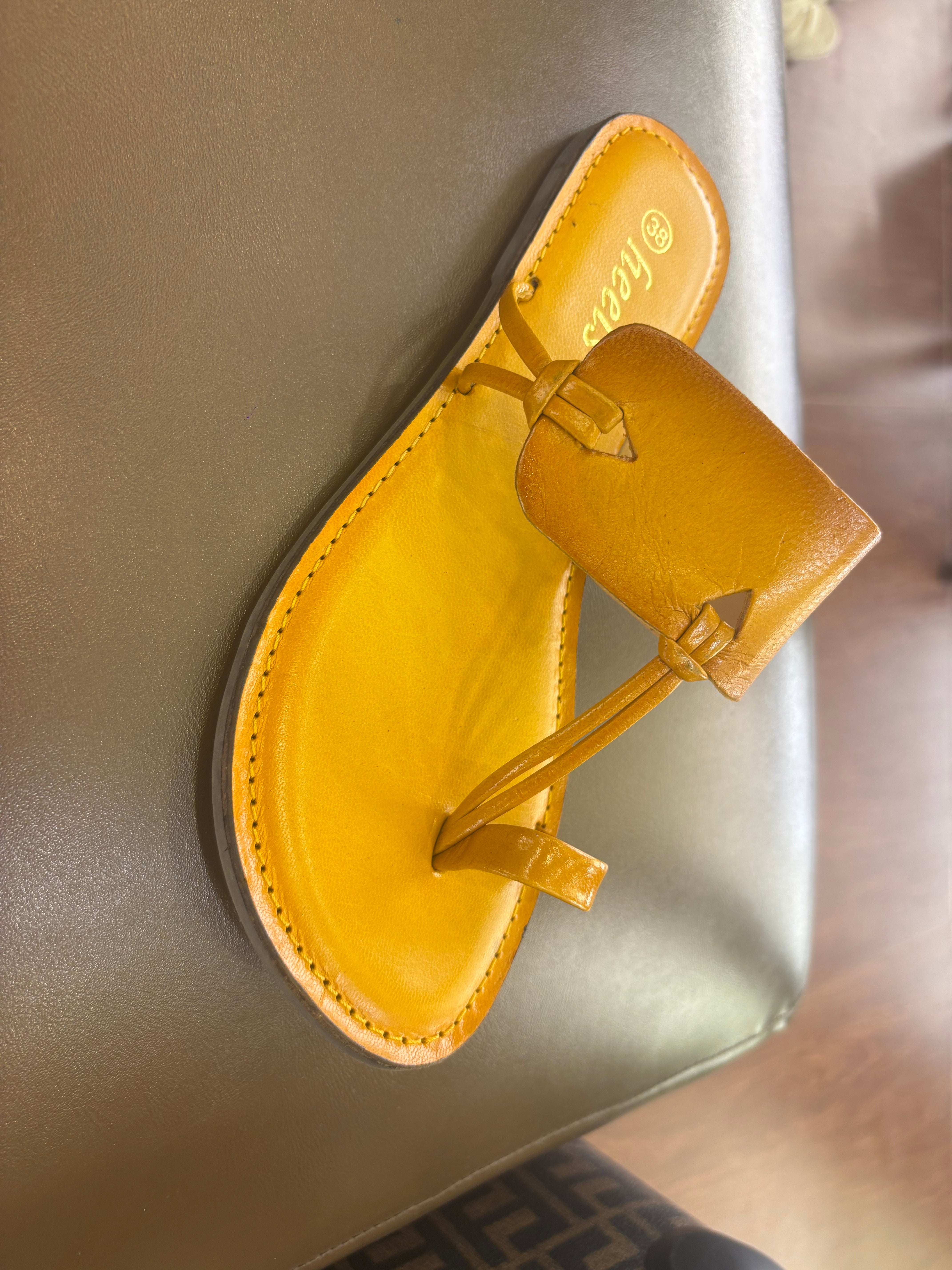 Classic Leather Kohlapuri Slippers - The Heels India