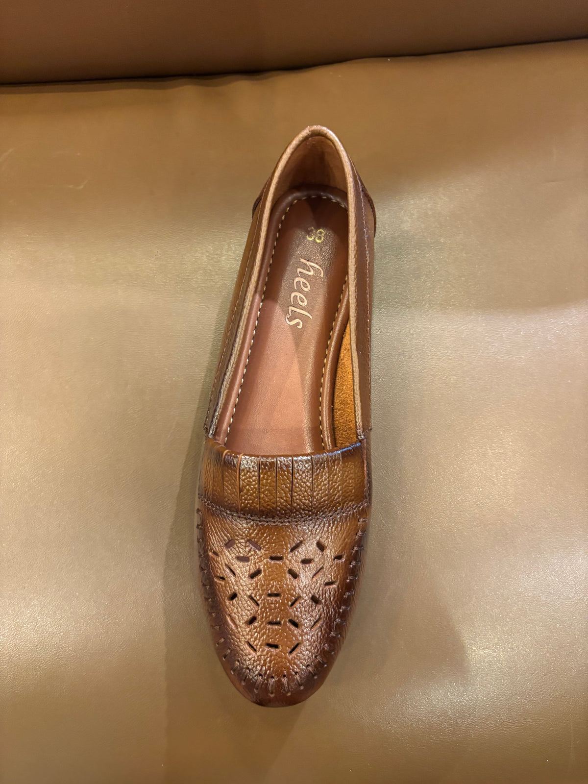 Cirelle Leather Classic Perforated Ballerinas