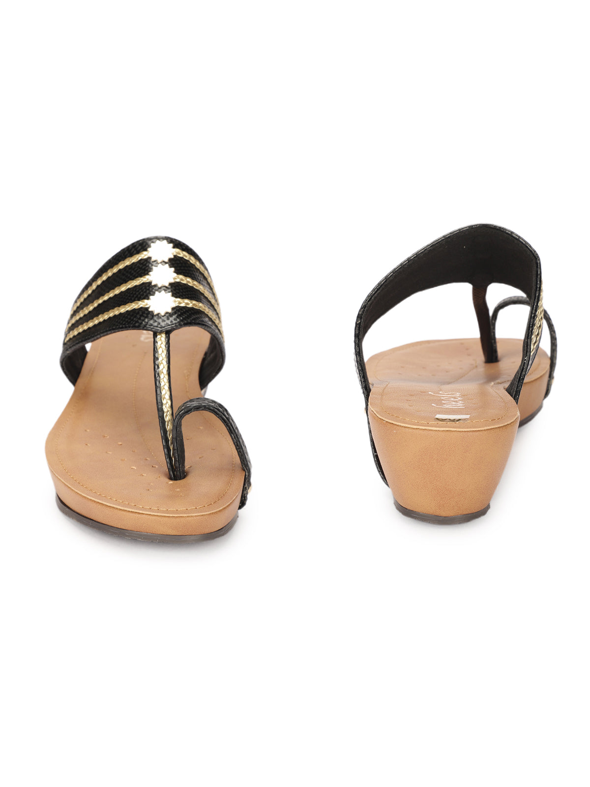 Lilith Cushion Kohlapuris - The Heels India