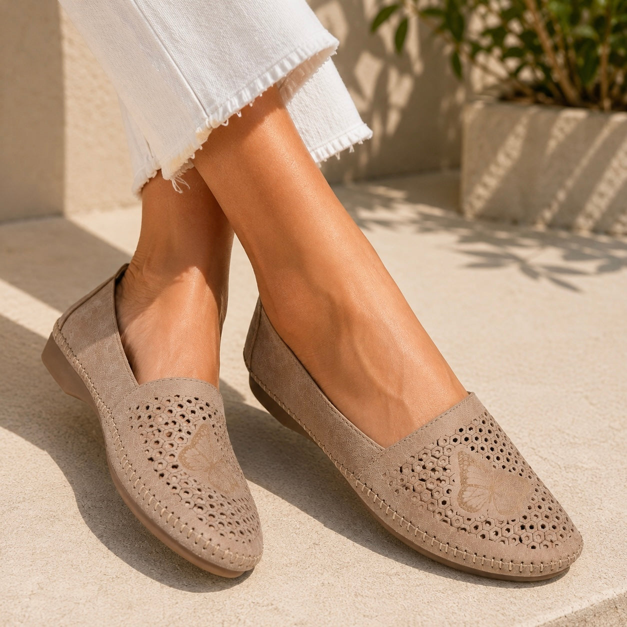 Butterfly Perforated Cushioned Leather Ballerinas