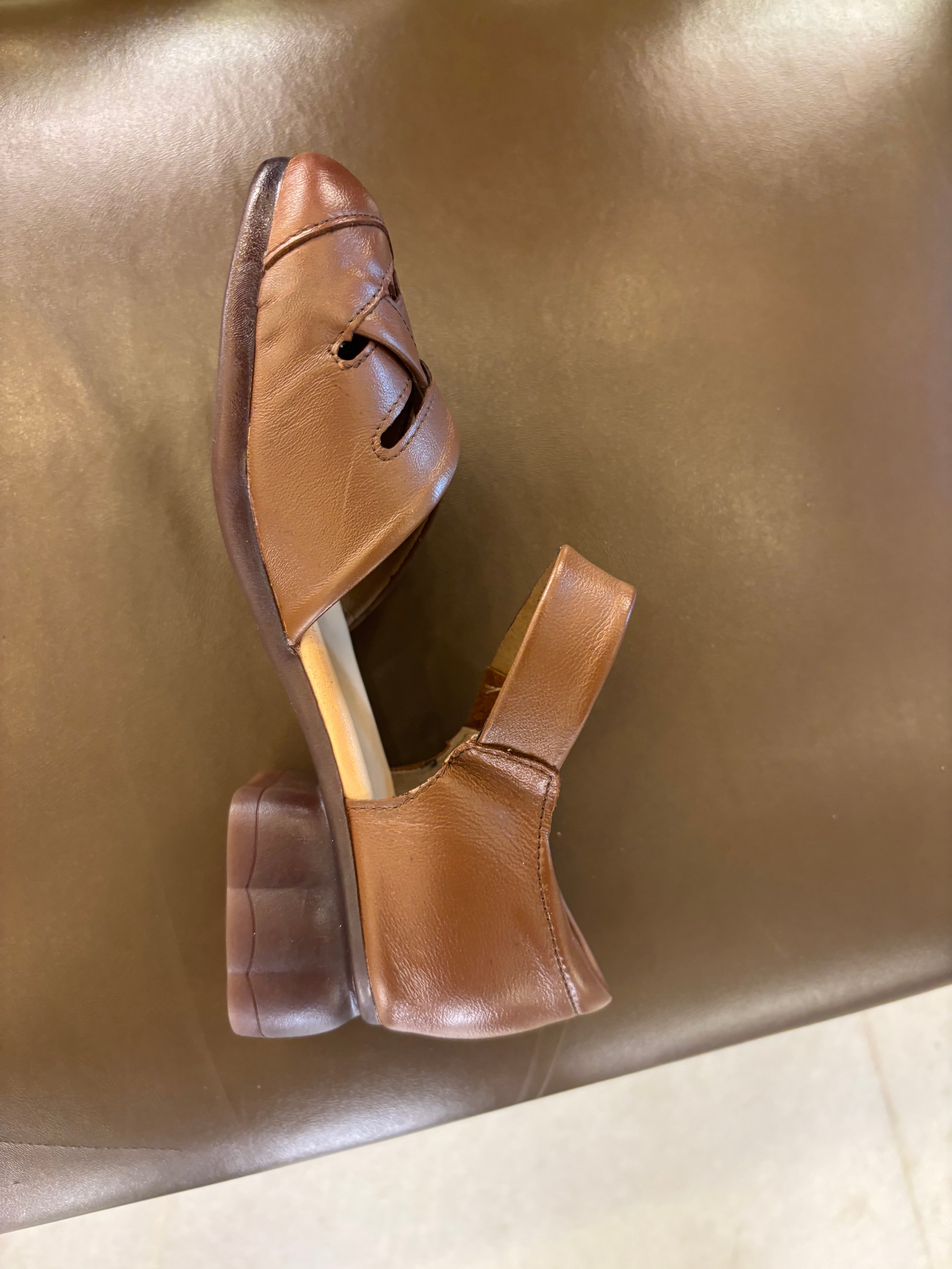 Zoe Leather Velcro Strap Cushioned Block Heel Sandals