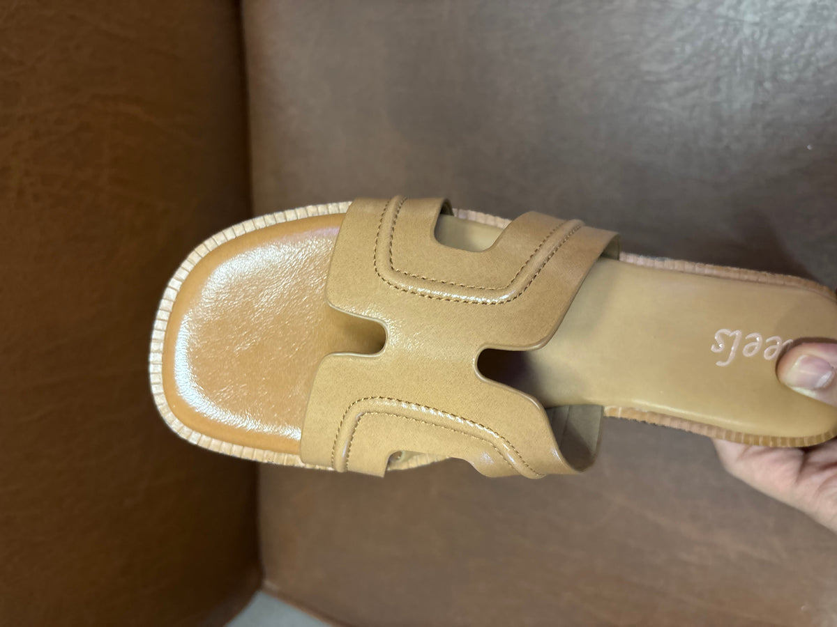 Nysa Cushioned Mid Heel Sliders