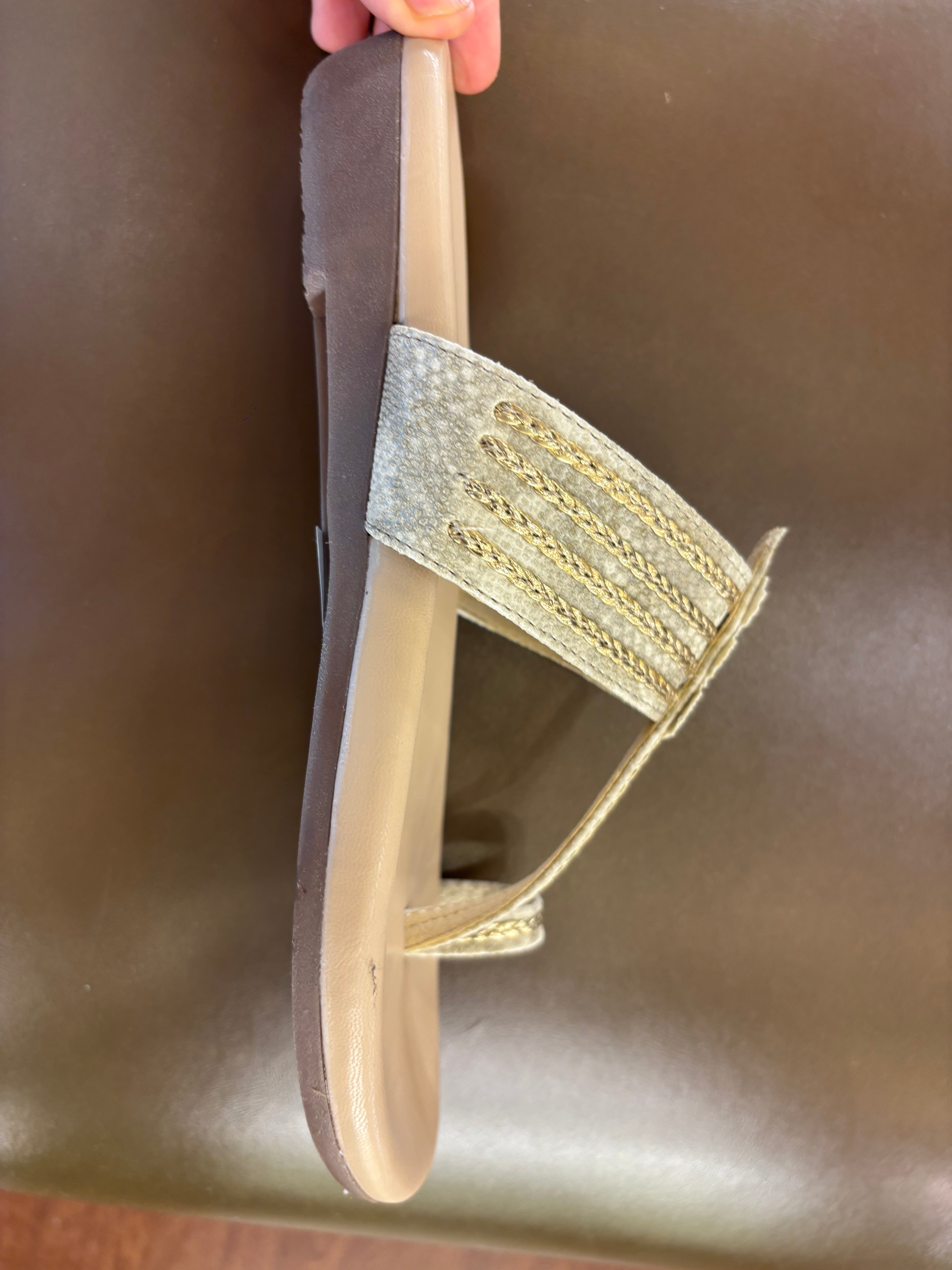 Alia Cushioned Kohlapuri Slippers