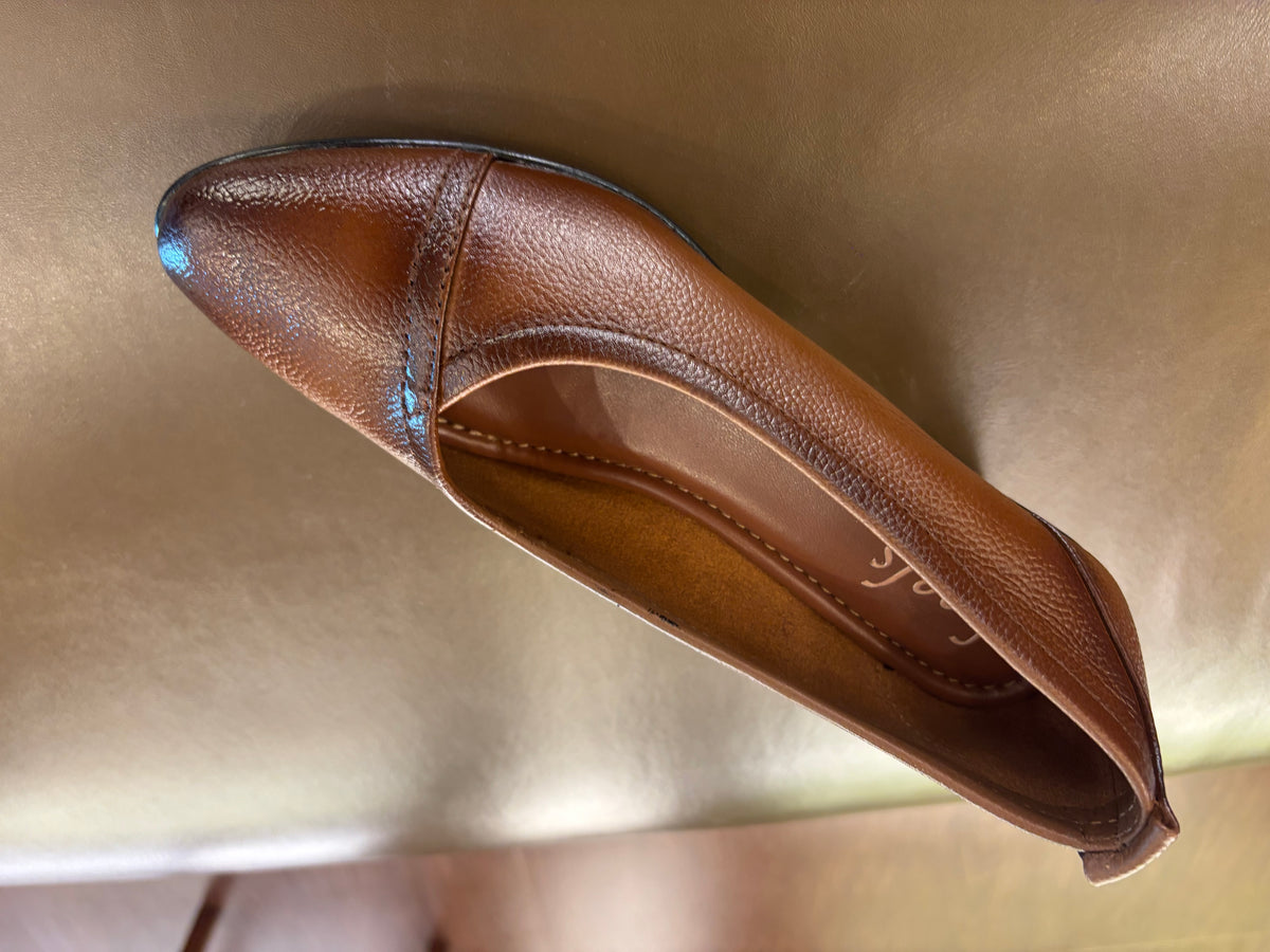 Olivia Leather Classic Block Heel Pumps