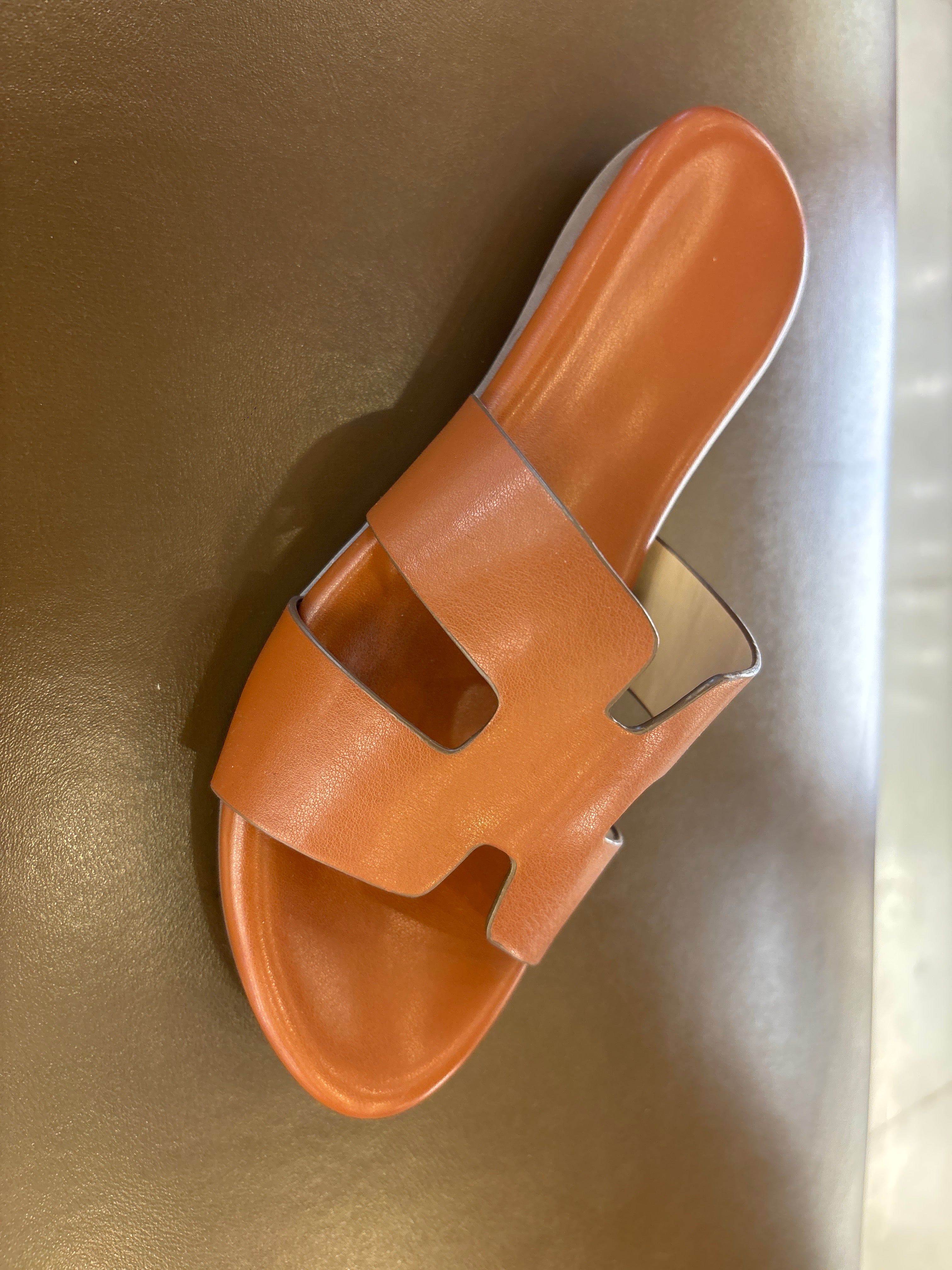 Abigail Cushioned Sliders - The Heels India