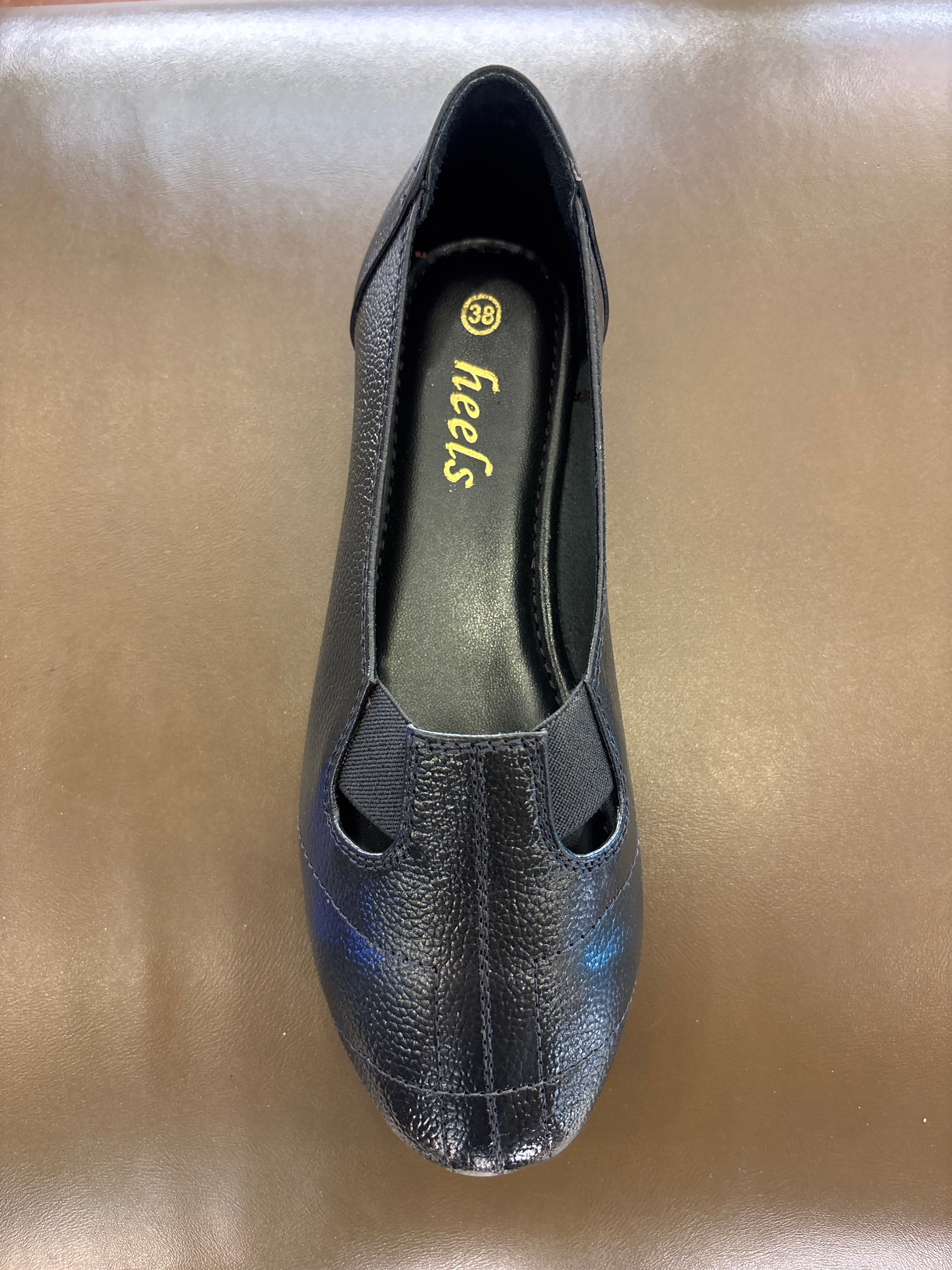 Ellie Classic Stitched Leather Elastic Ballerinas - The Heels India
