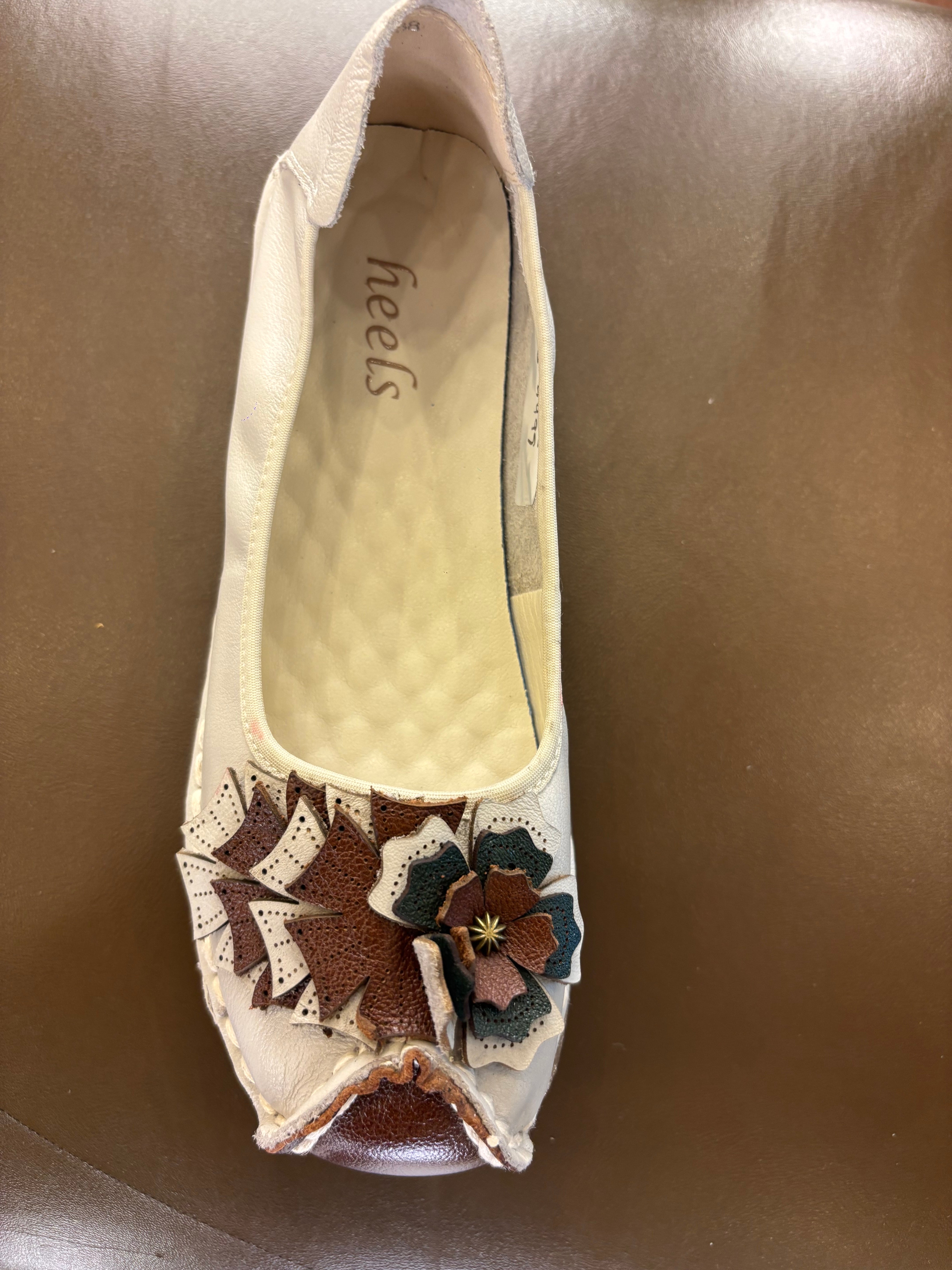 Flora 5.0 Premium Leather Cushioned Ballerinas