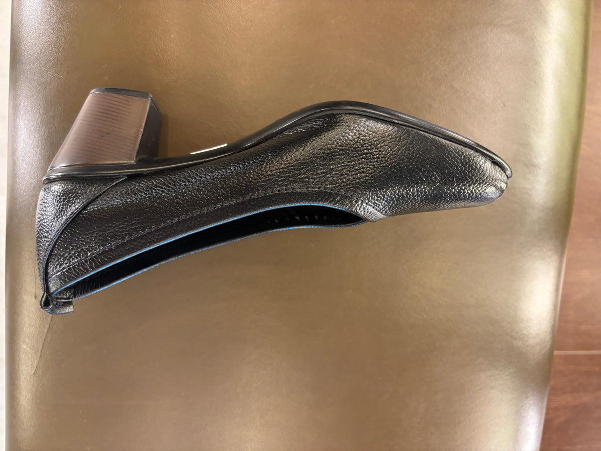Olivia Leather Classic Block Heel Pumps