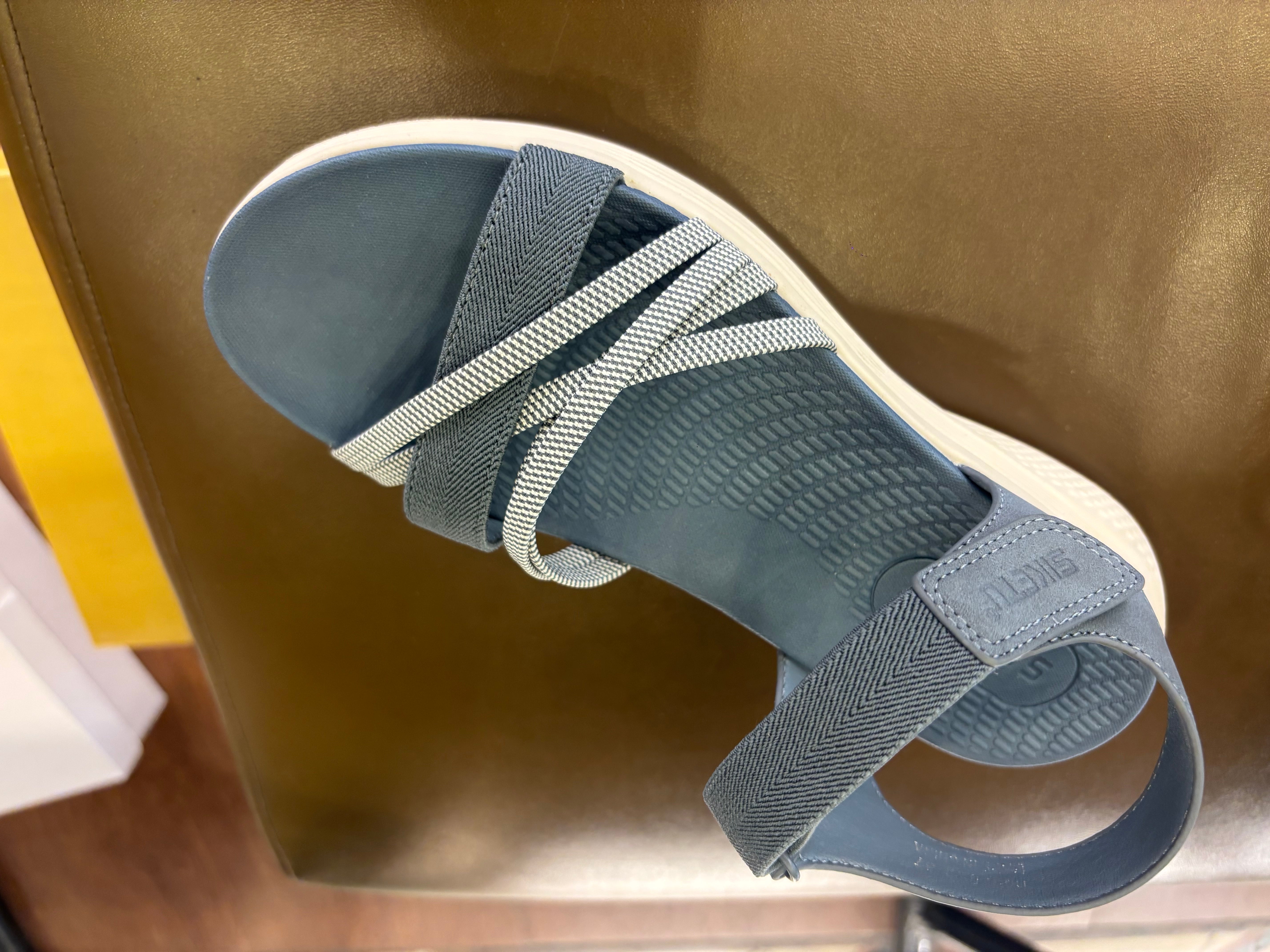 Yueli Velcro Comfort Summer Sandals
