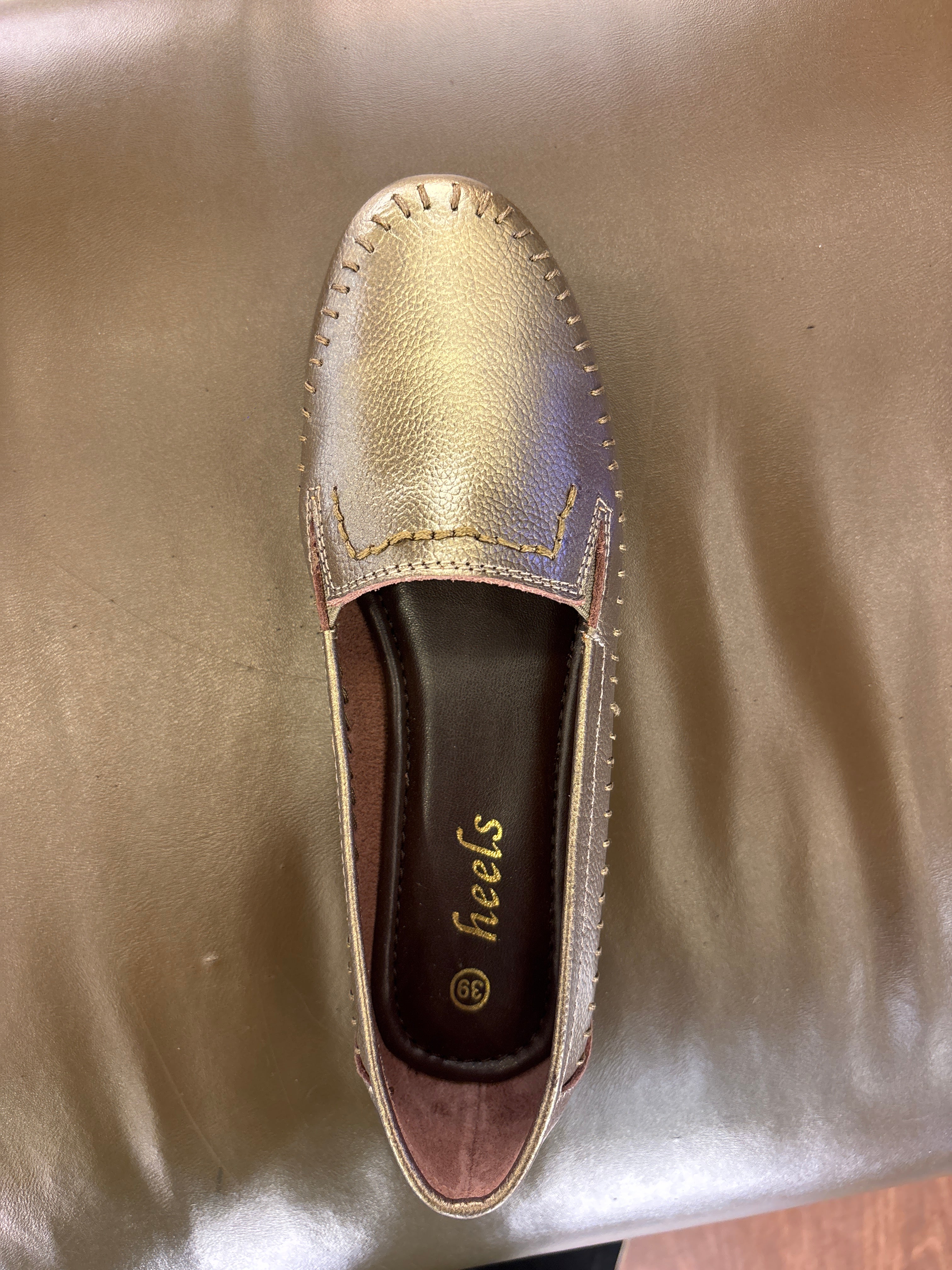 Lizzy Leather Classic Ballerinas - The Heels India