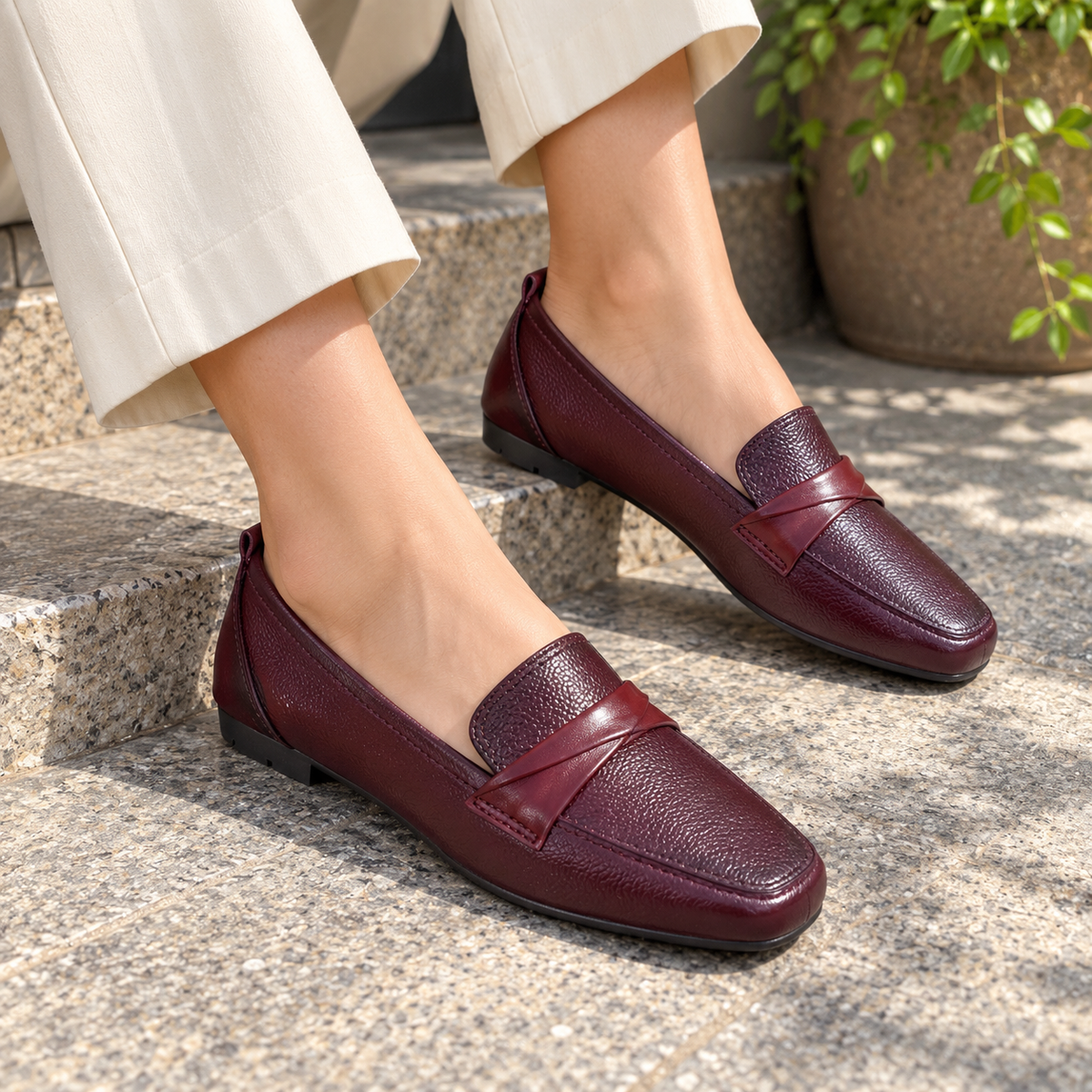 Swirl Classic Leather Loafers