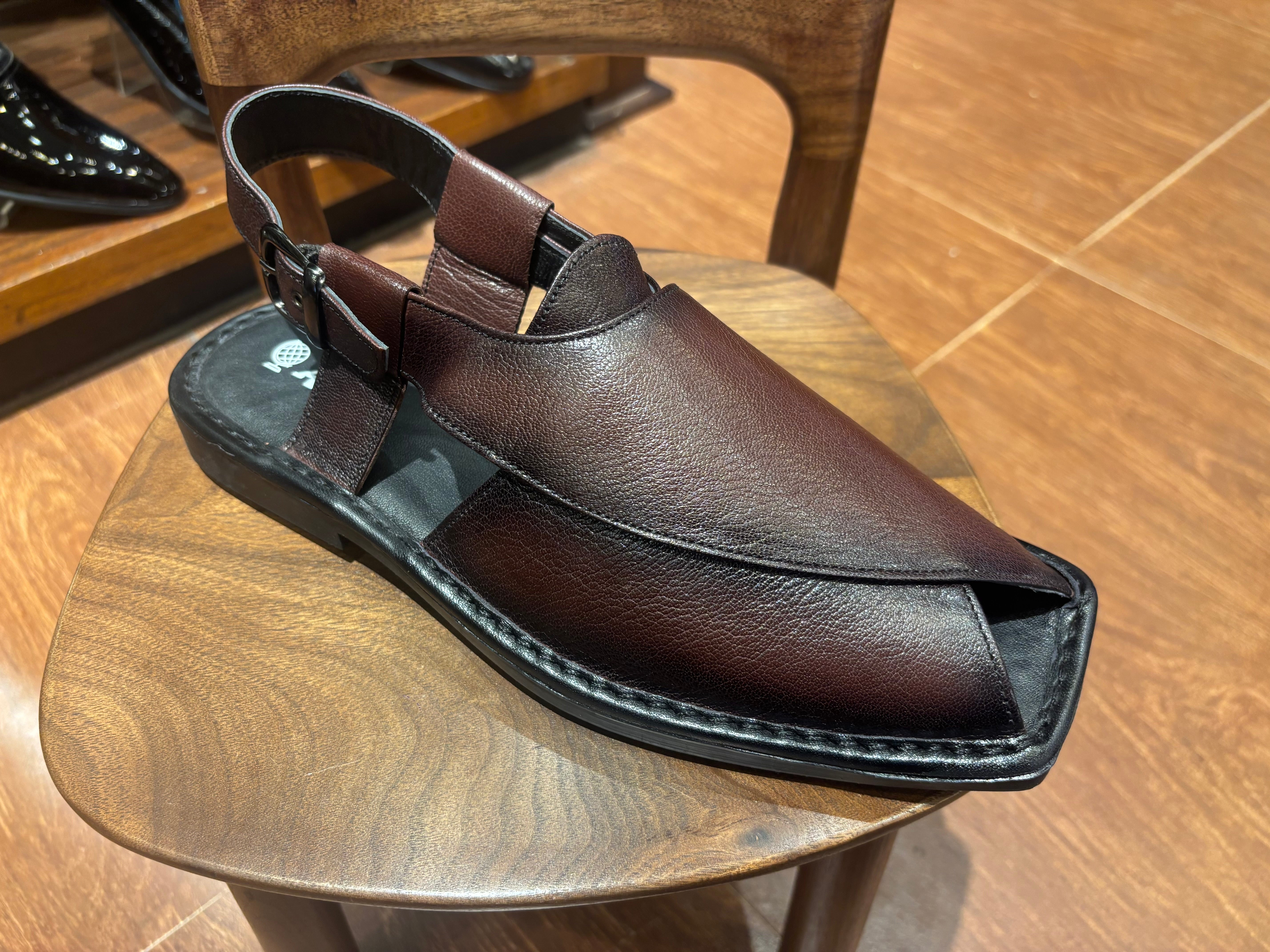 Cesar Leather Ethnic T Cut Peshawari Sandals