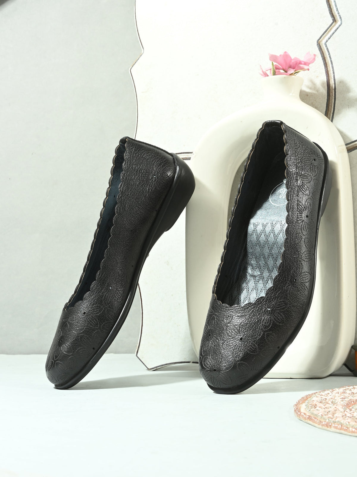Giva Perforated Cushioned Leather Ballerinas