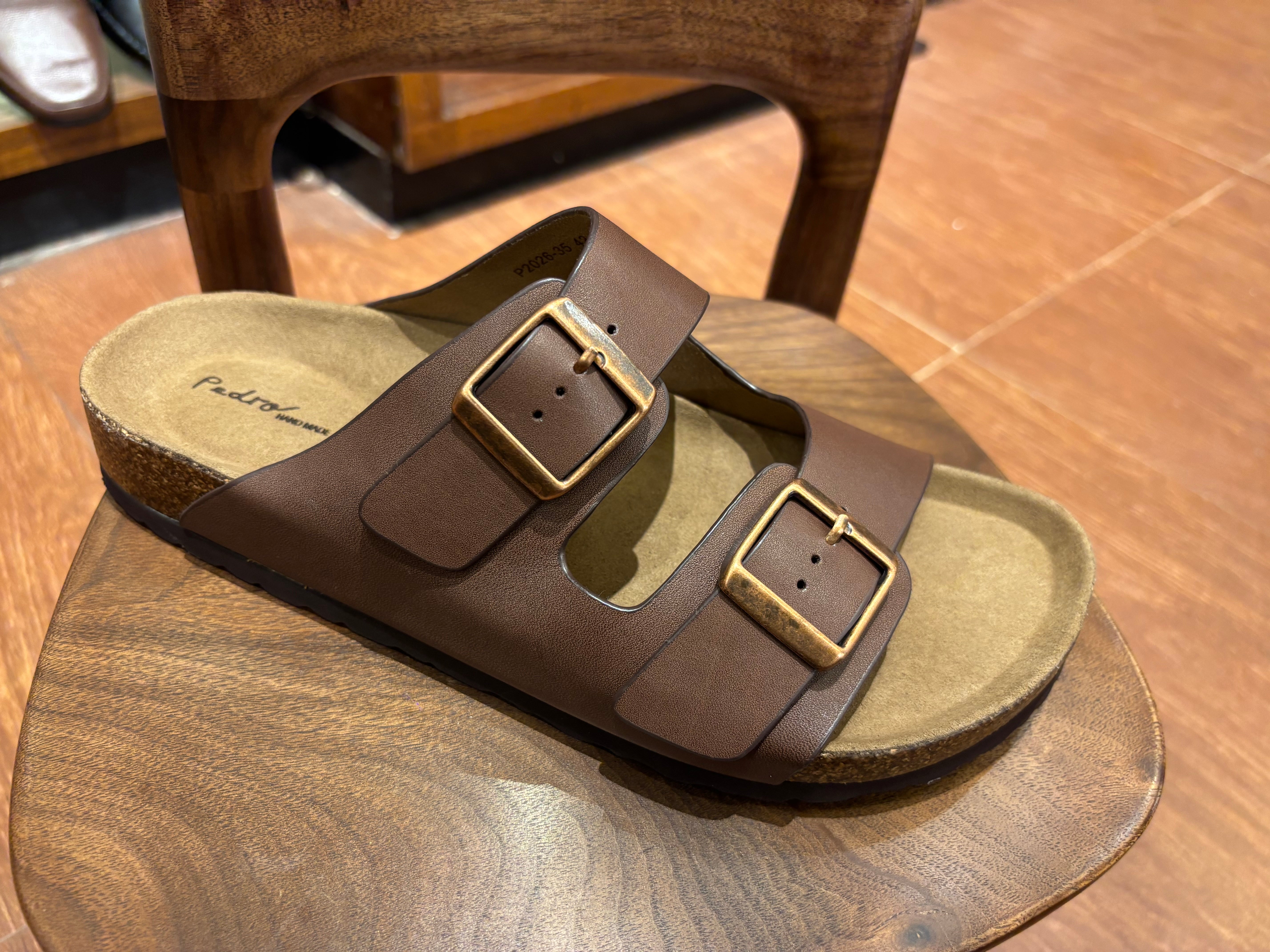 Moda Coffee Brown Premium Cork Sliders - Lifestyle Shot