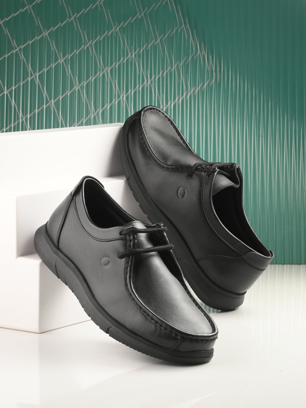 Nathan Zero Gravity Lightweight Leather Lace up Sneakers