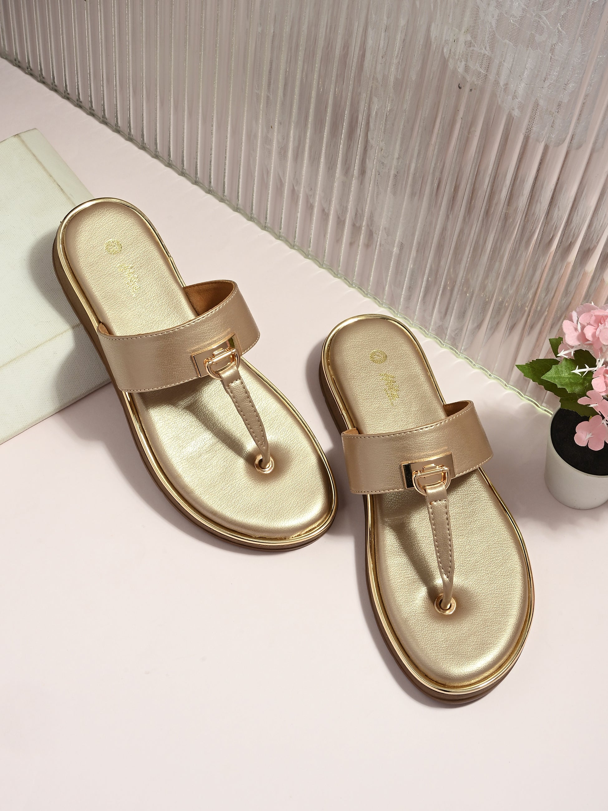 Celisse Cushioned Slippers