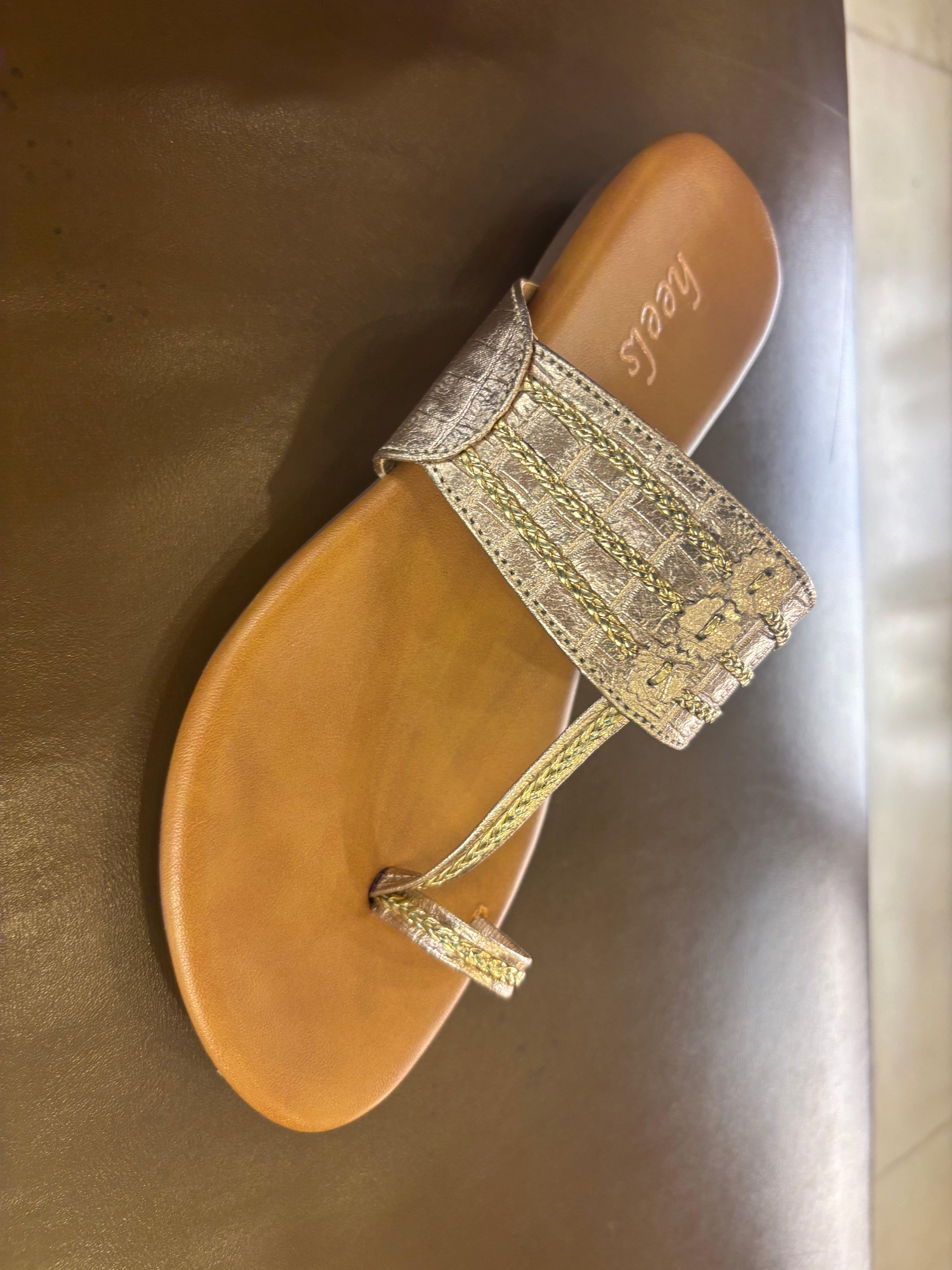 Samantha Cushioned Kohlapuris