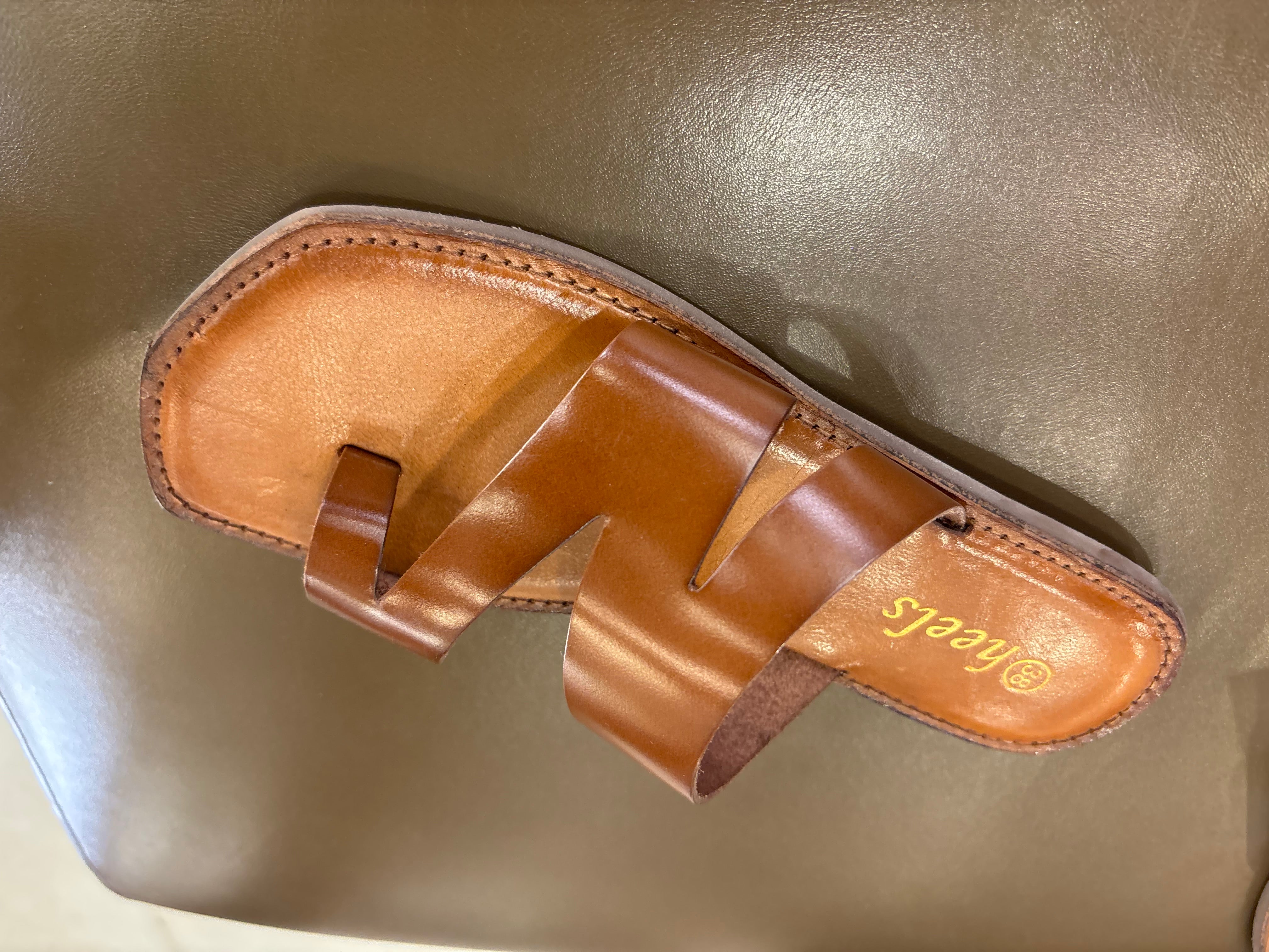 Trisha Hexagon Leather Thumb Criss Cross Slippers