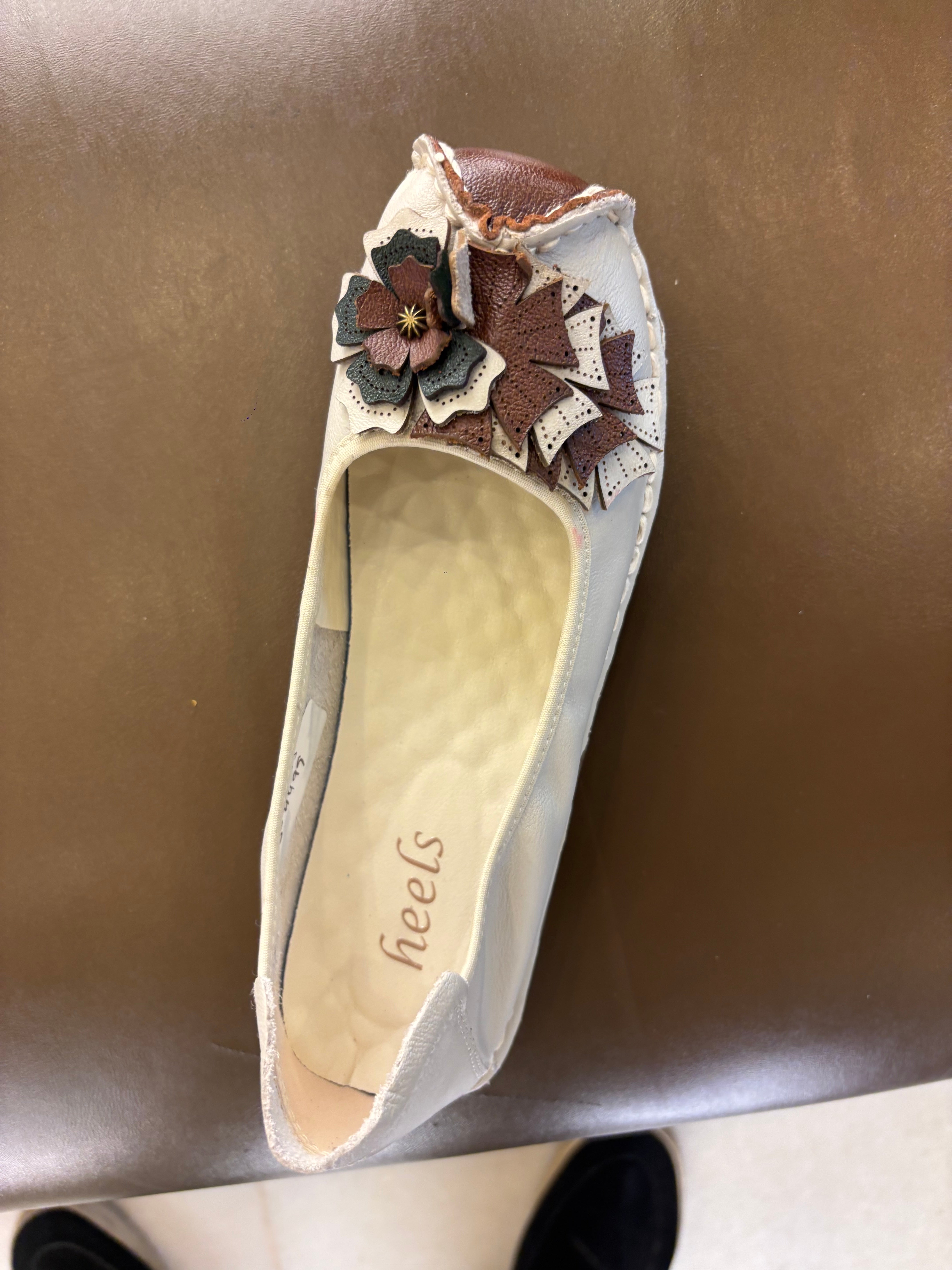 Flora 5.0 Premium Leather Cushioned Ballerinas