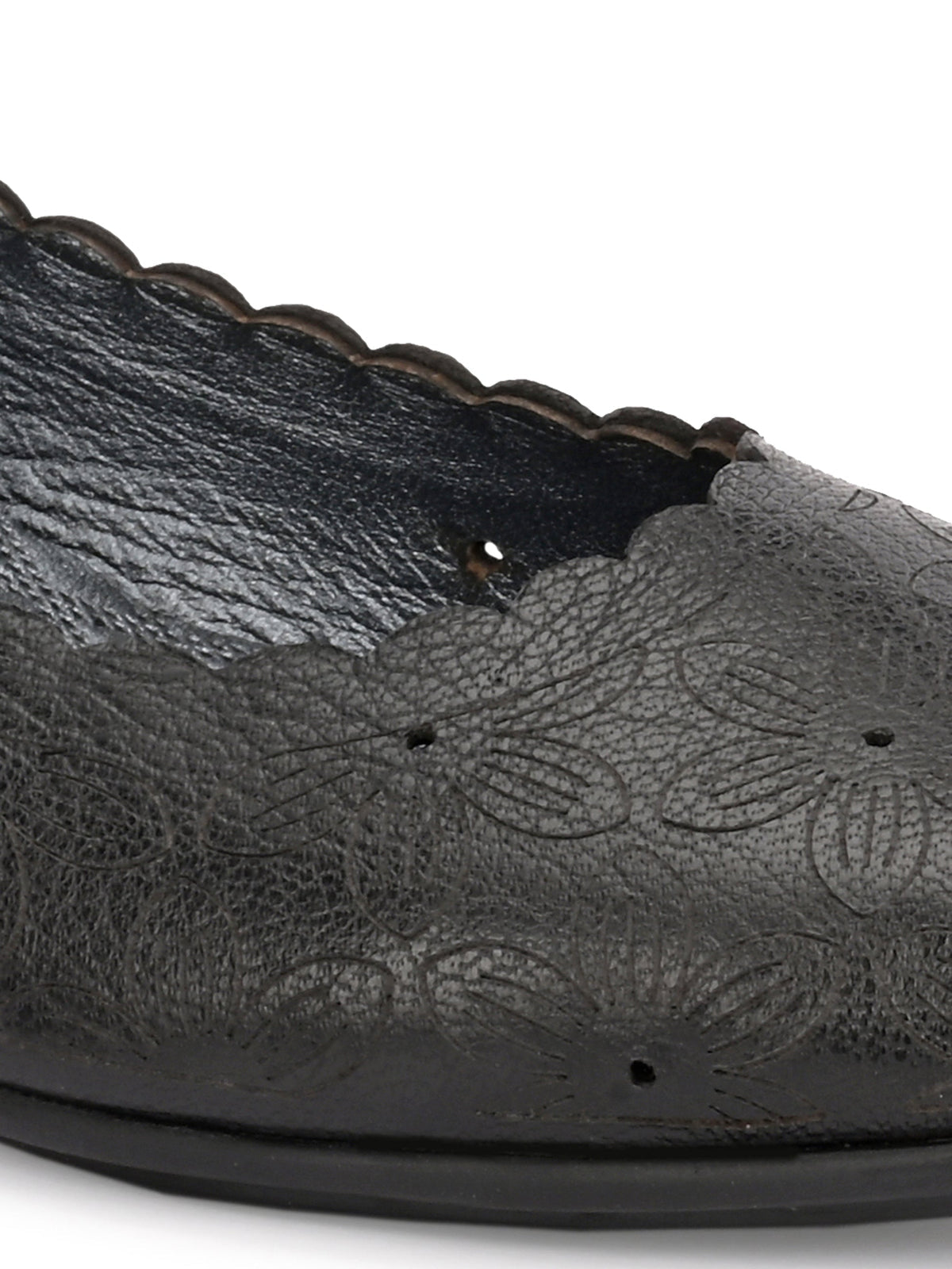 Giva Perforated Cushioned Leather Ballerinas