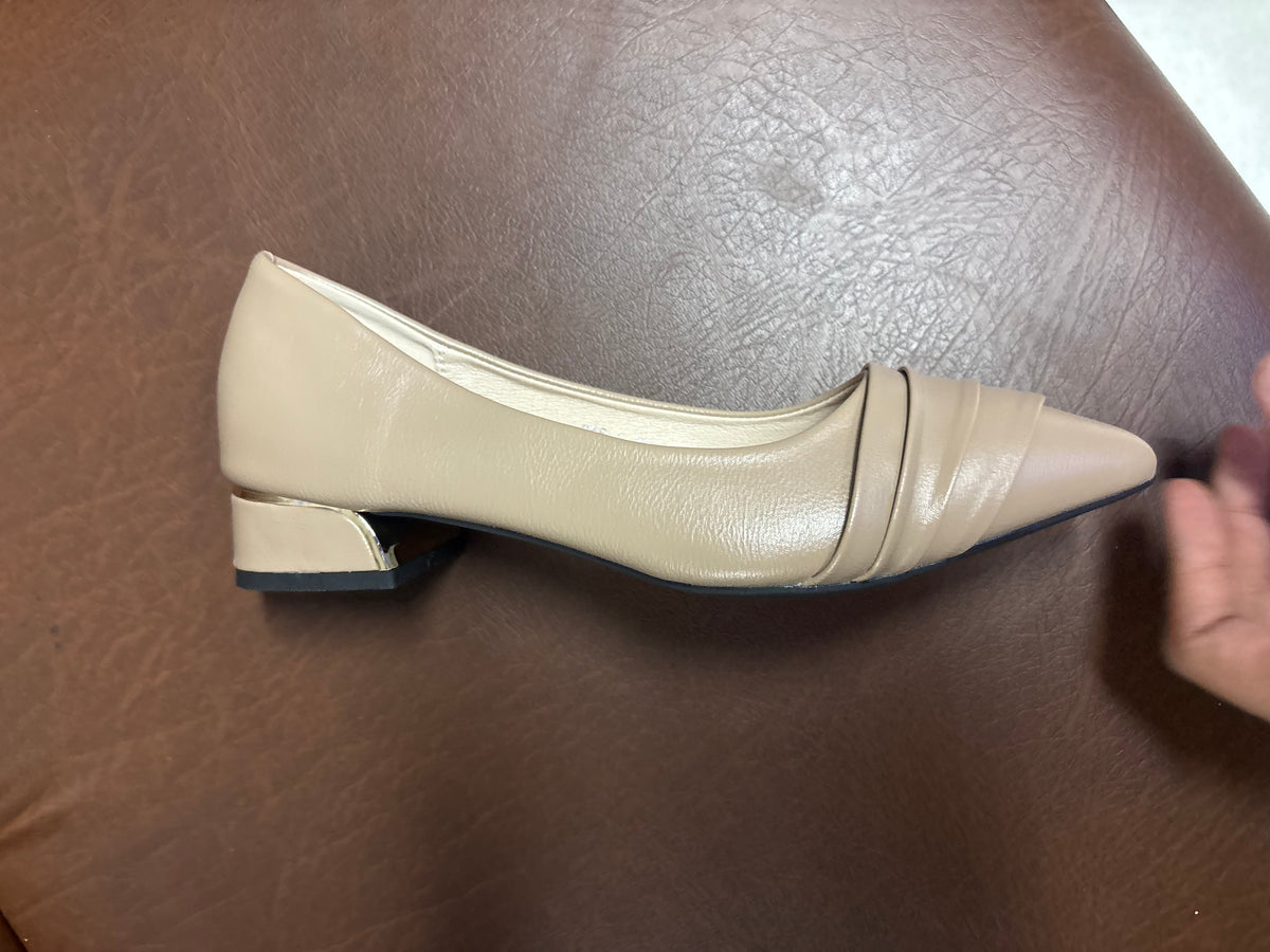Hailey 2.0 Swirl Pointed Mid Heel Ballerinas