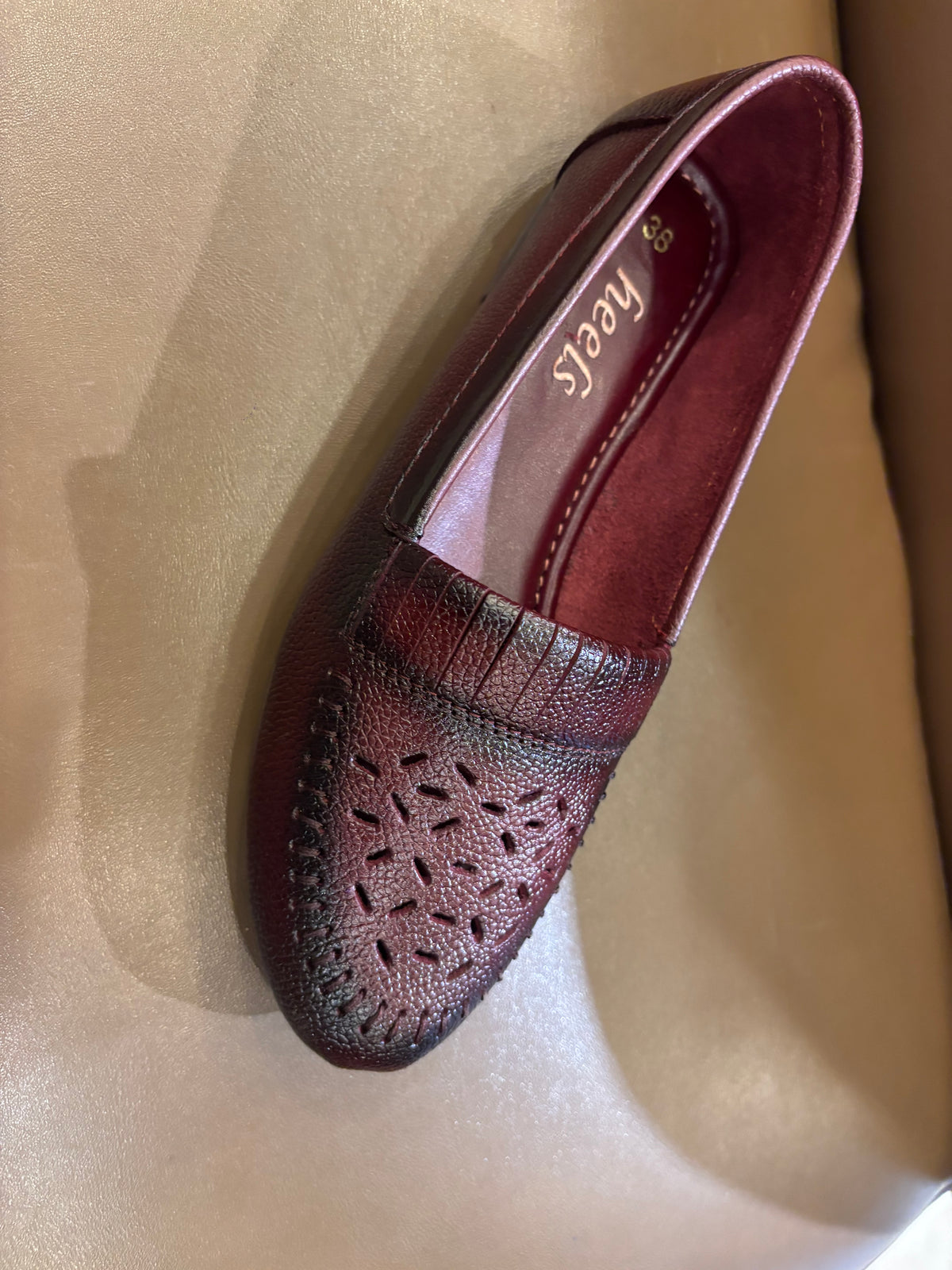 Cirelle Leather Classic Perforated Ballerinas